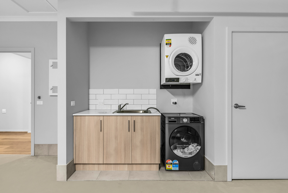 Robust SDA | Two Independent Living Environments | OOA Included — Home image 24