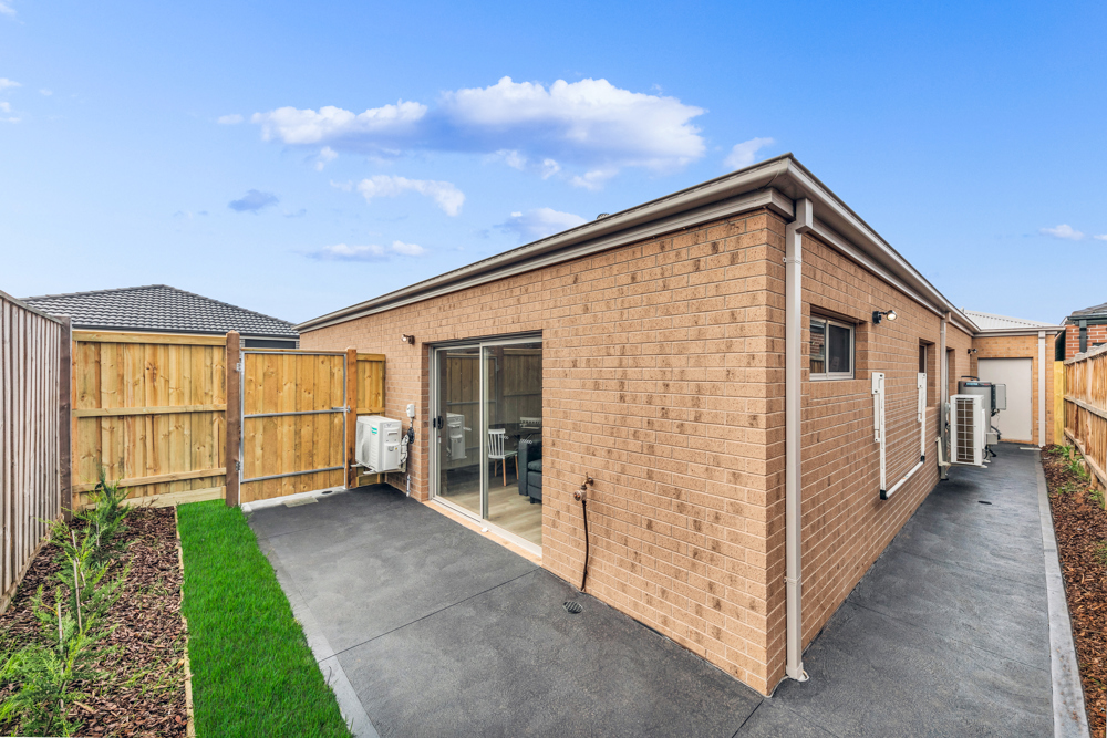 Robust SDA | Two Independent Living Environments | OOA Included — Home image 25
