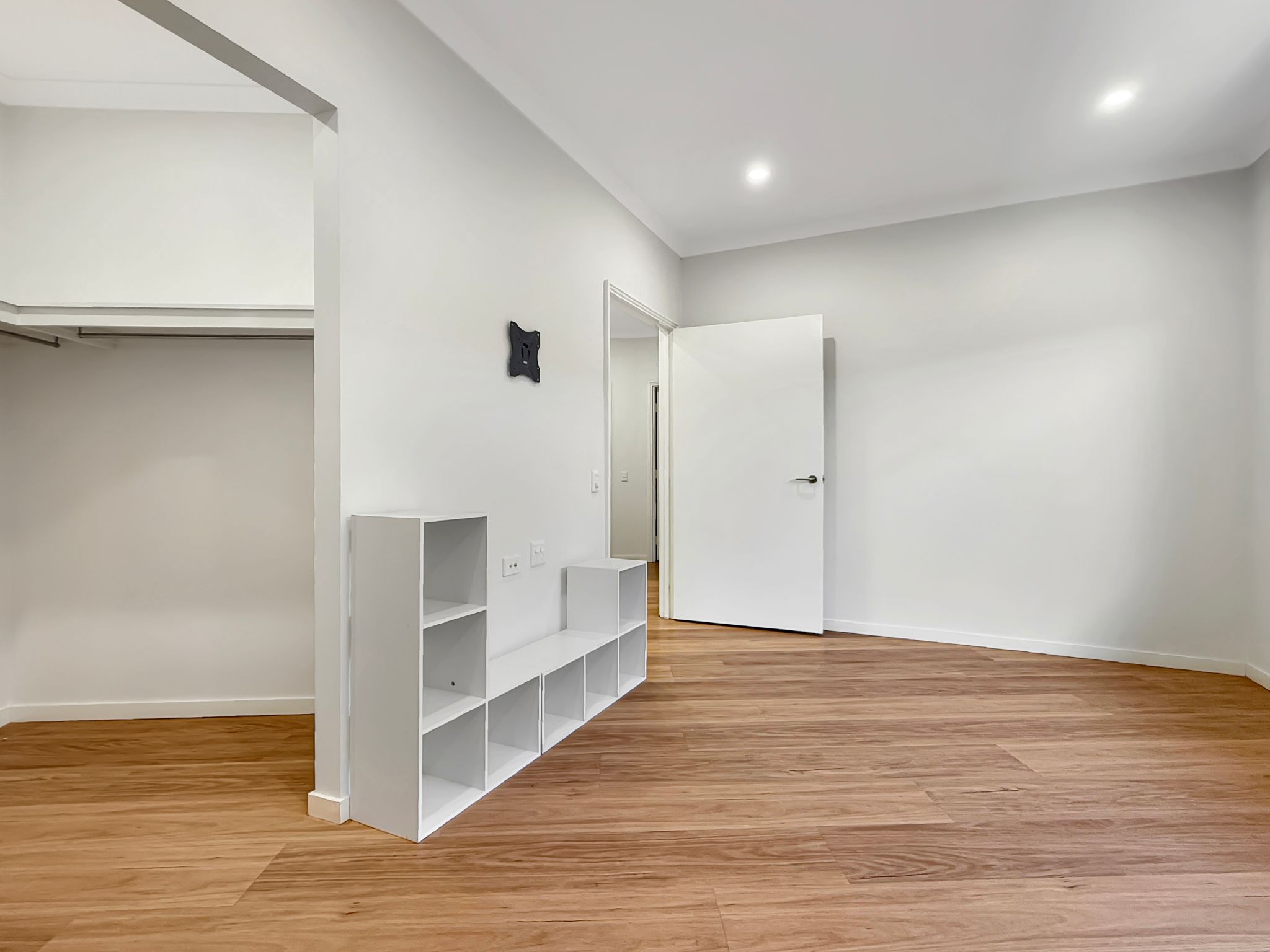 Quiet Street — Home image 14