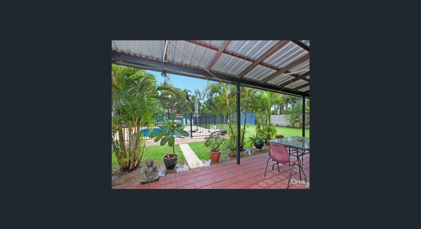 3 bedroom, 2 bathroom house in friendly neighbourhood — Home image 2
