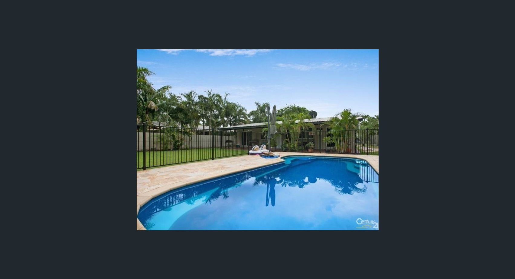 3 bedroom, 2 bathroom house in friendly neighbourhood — Home image 3