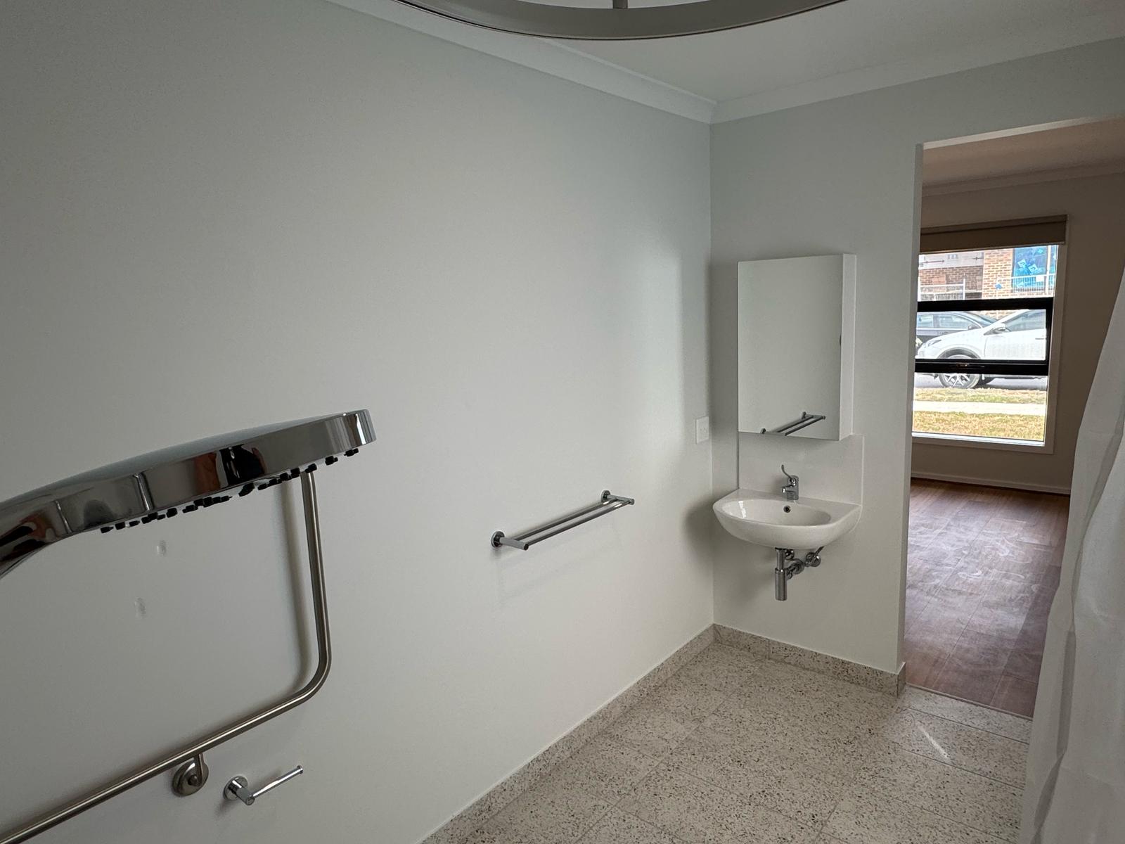 HPS SDA 3 BEDROOM HOUSE AVAILABLE IN ST. ALBANS — Home image 4