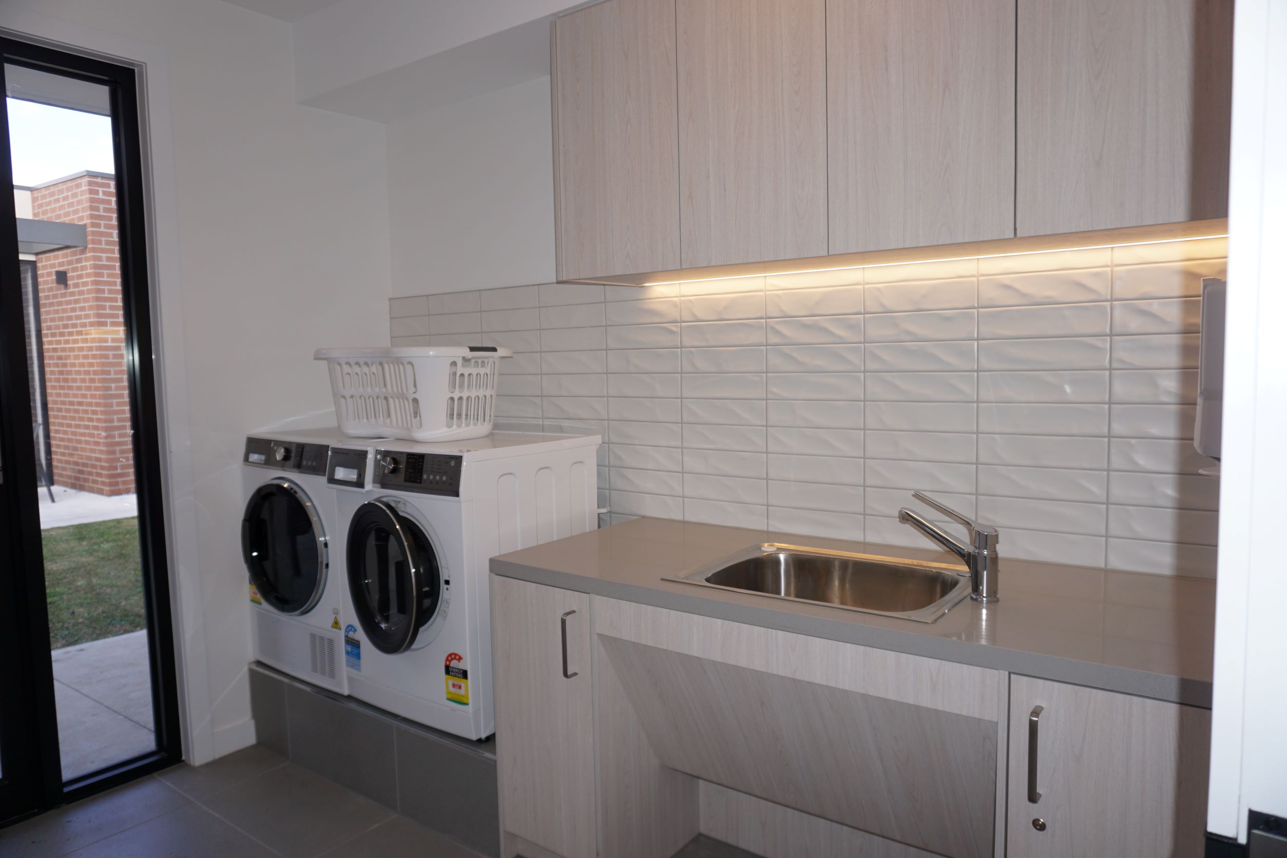 Hillside – New, Fully Accessible Three-Bedroom Villa with Modern Amenities — Home image 10