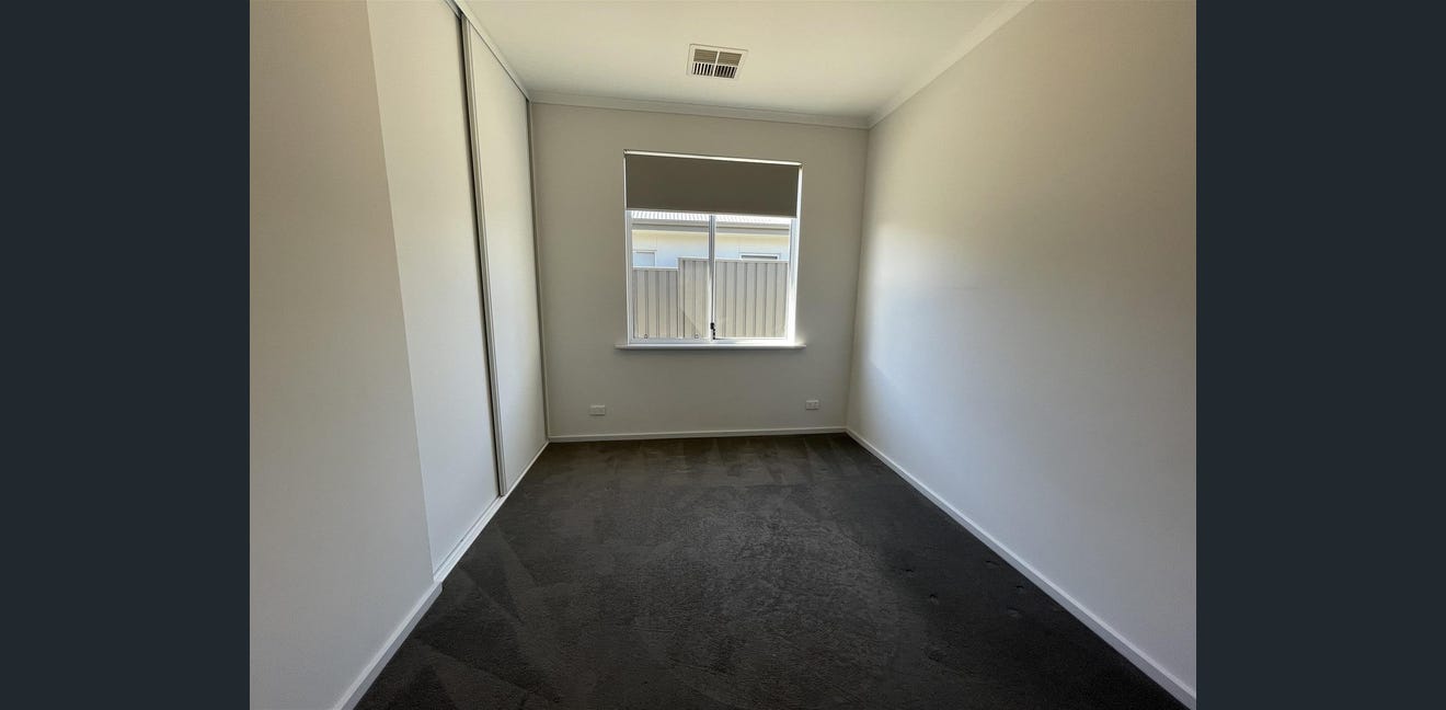 House in Sturt with 18 year old female housmate! — Home image 13
