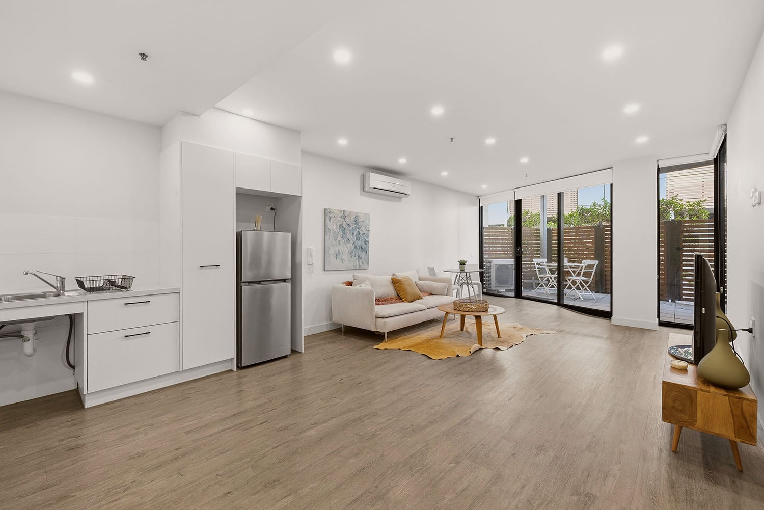 Modern High Physical Support Living in the Heart of Brunswick — Home image 4