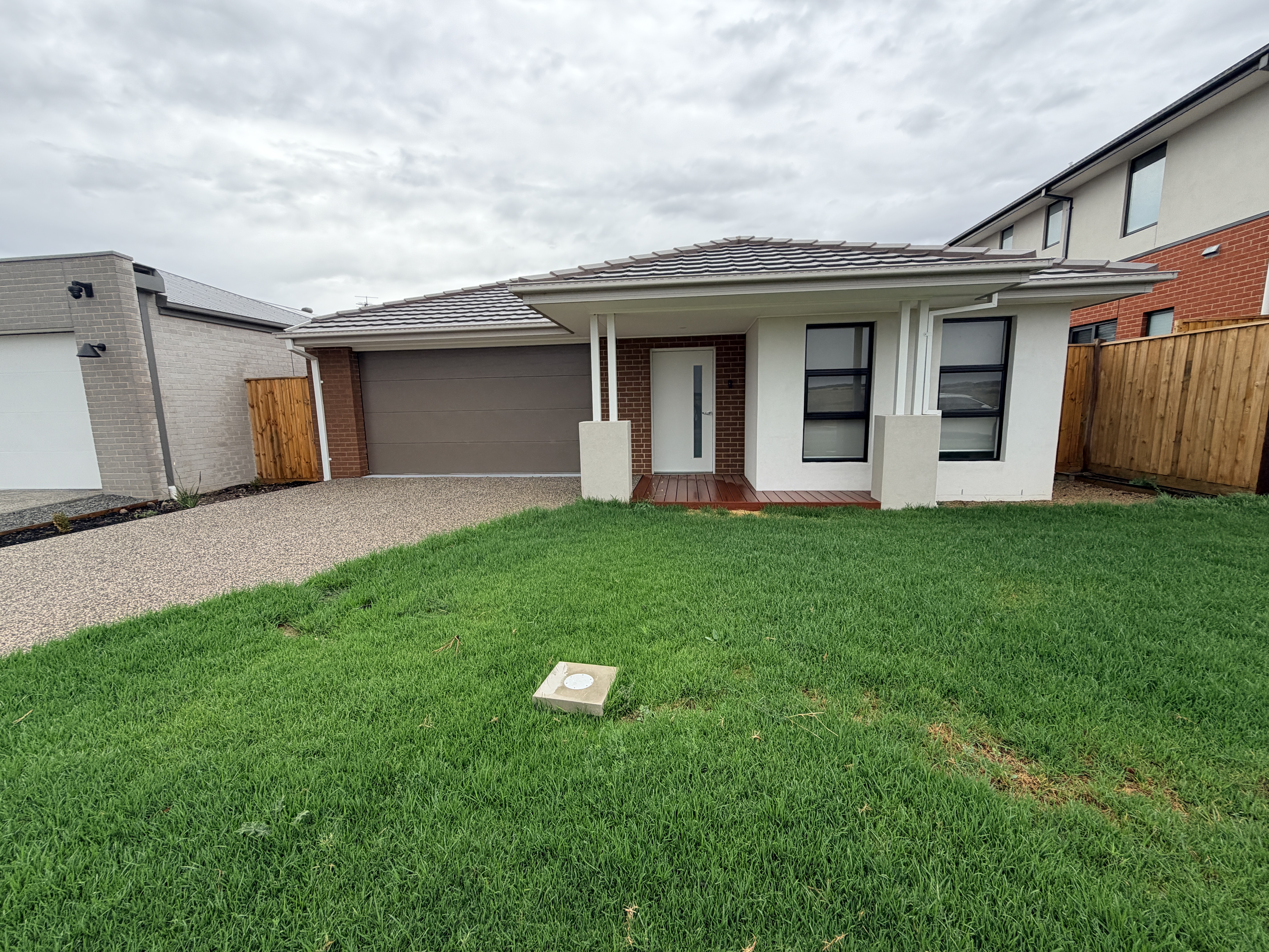 Move-In Ready Accessible Home – Spacious 2 + OOA HPS | Last Room Available — Home image 2