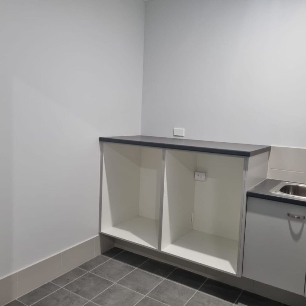 High Physical Support Home in HILBERT — Home image 7