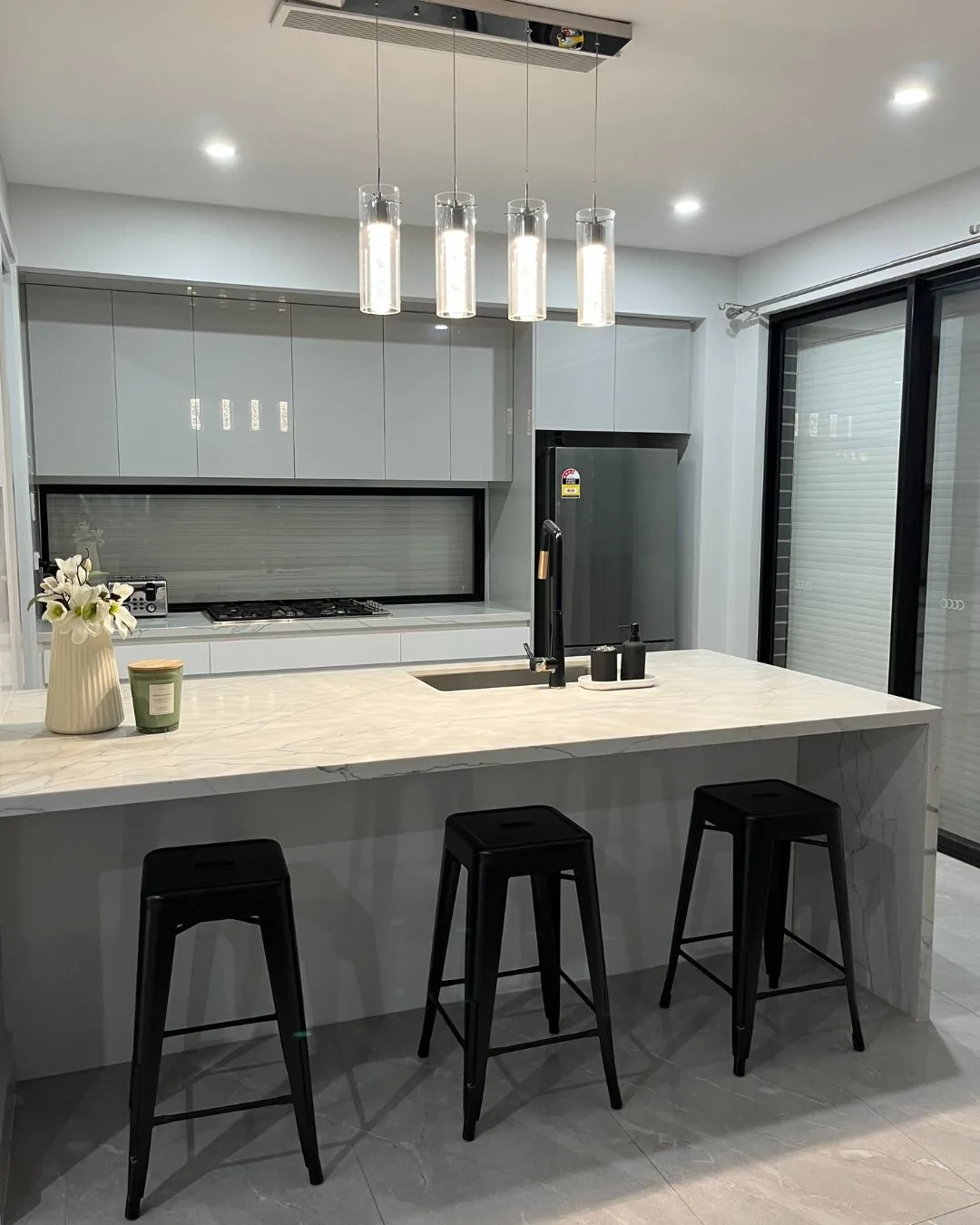 Contemporary 4-Bedroom SIL Home in Seaton — Home image 3