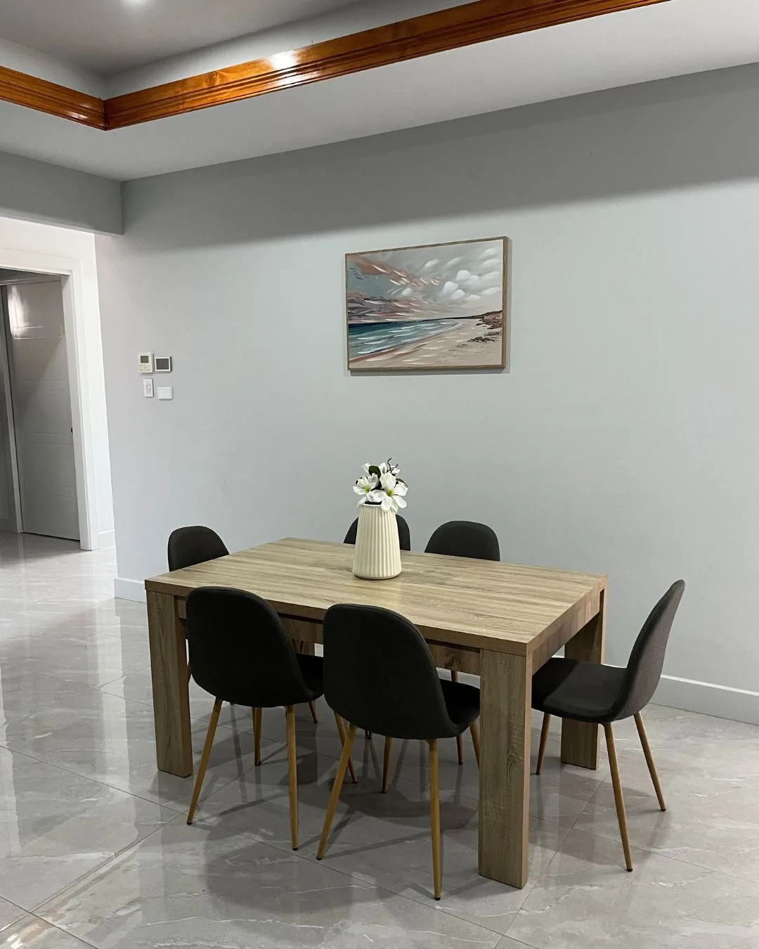 Contemporary 4-Bedroom SIL Home in Seaton — Home image 4