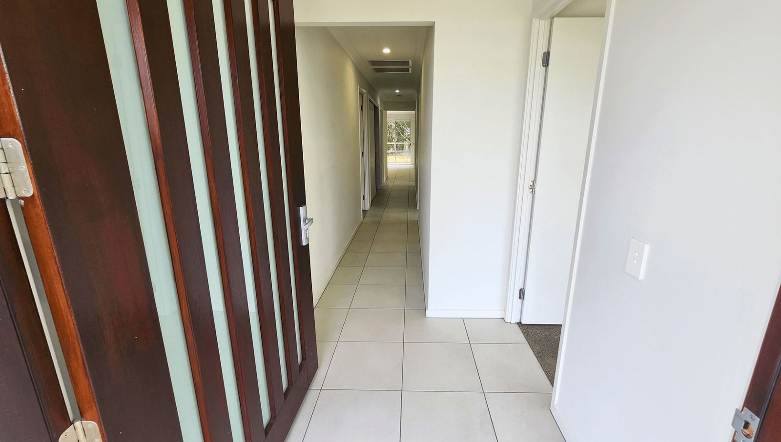 ROSEWOOD - SIL,MTA, STA — Home image 5