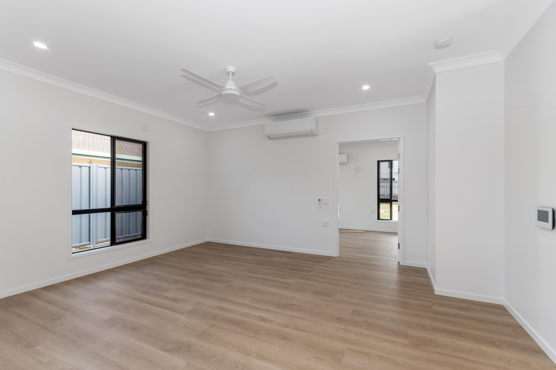 AVAILABLE - 2 x 2 Duplex, SDA High Physical Support — Home image 4