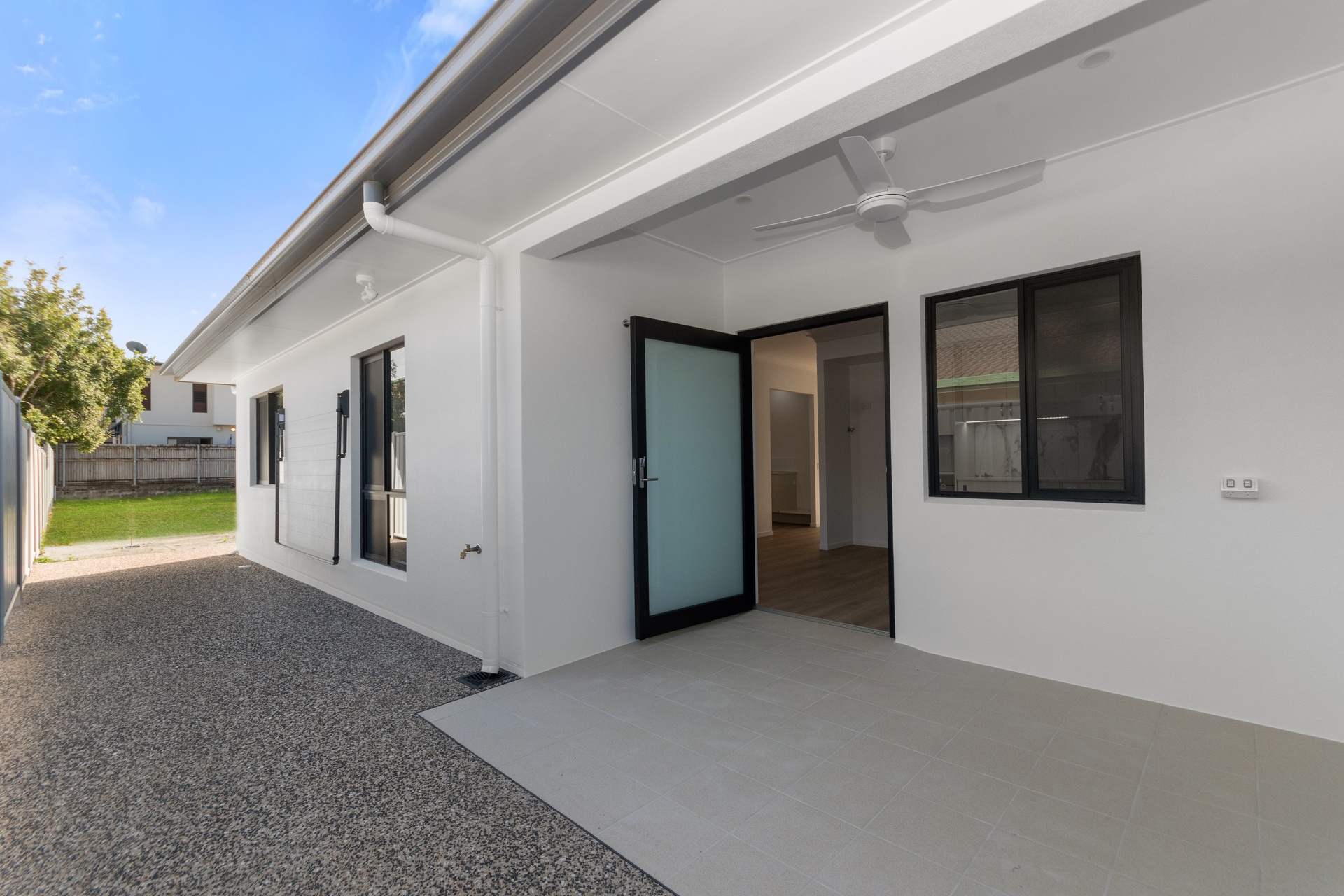 AVAILABLE - 2 x 2 Duplex, SDA High Physical Support — Home image 13