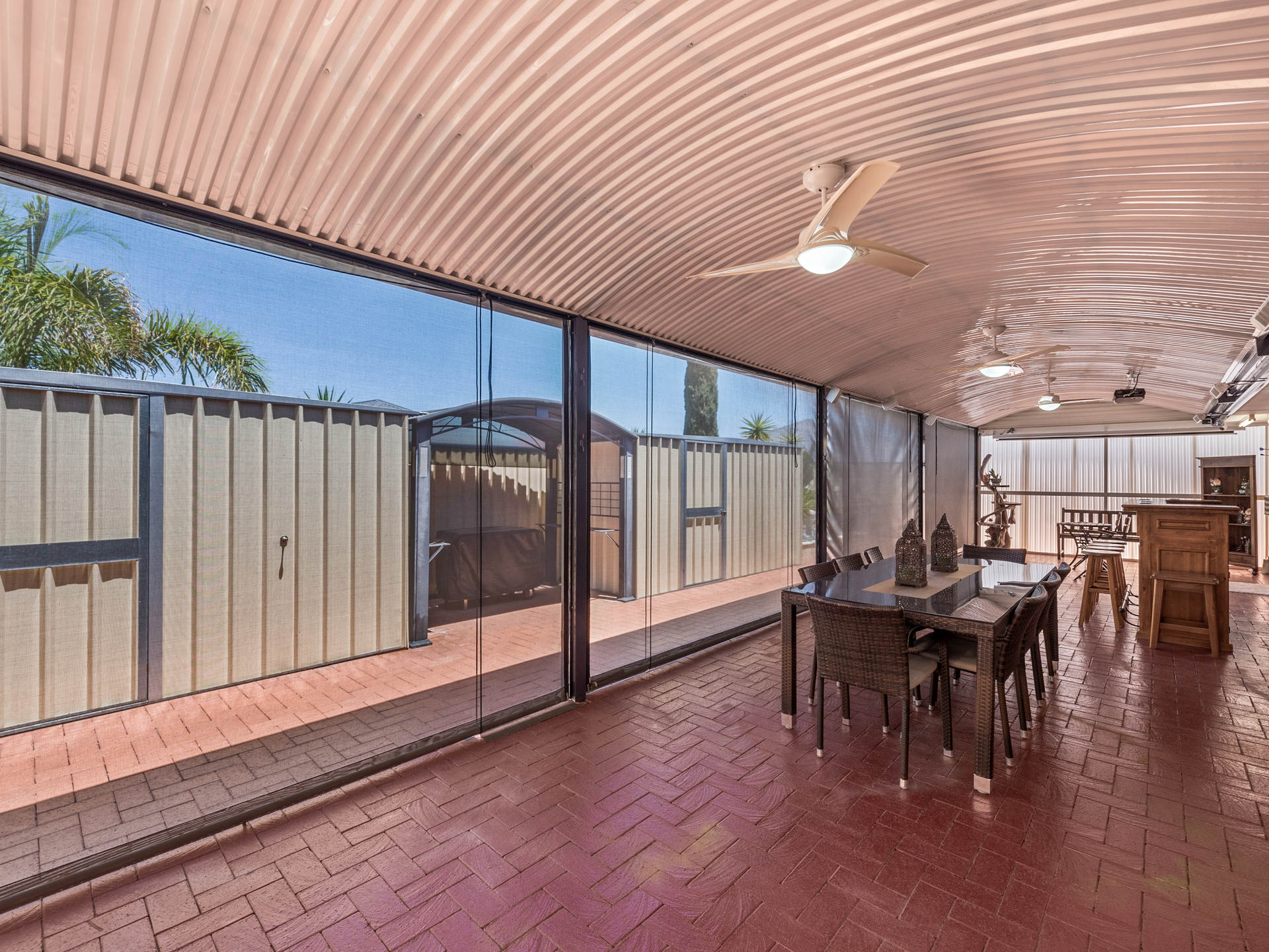 Available SIL for 2 participants — Home image 6