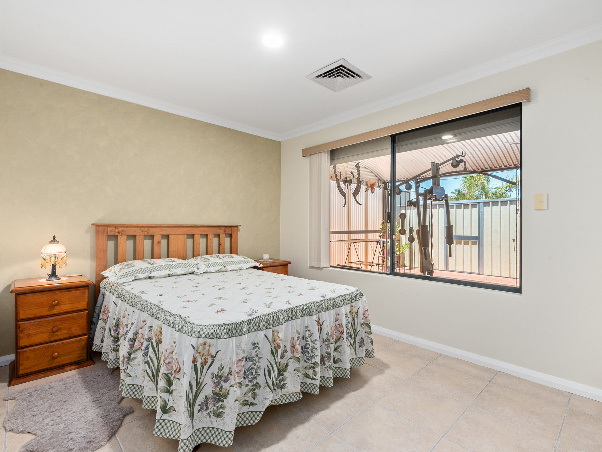 Available SIL for 2 participants — Home image 7