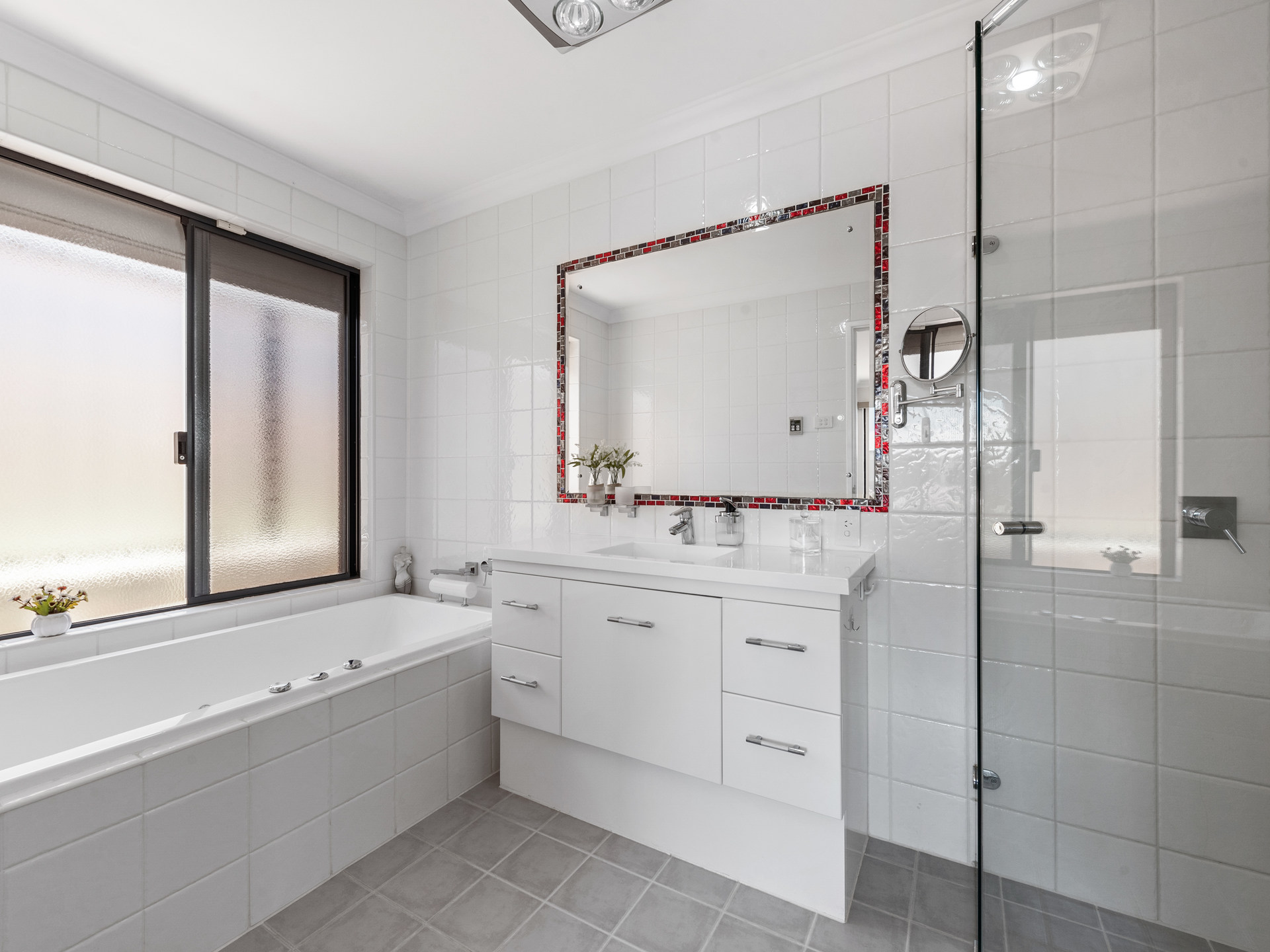 Available SIL for 2 participants — Home image 8