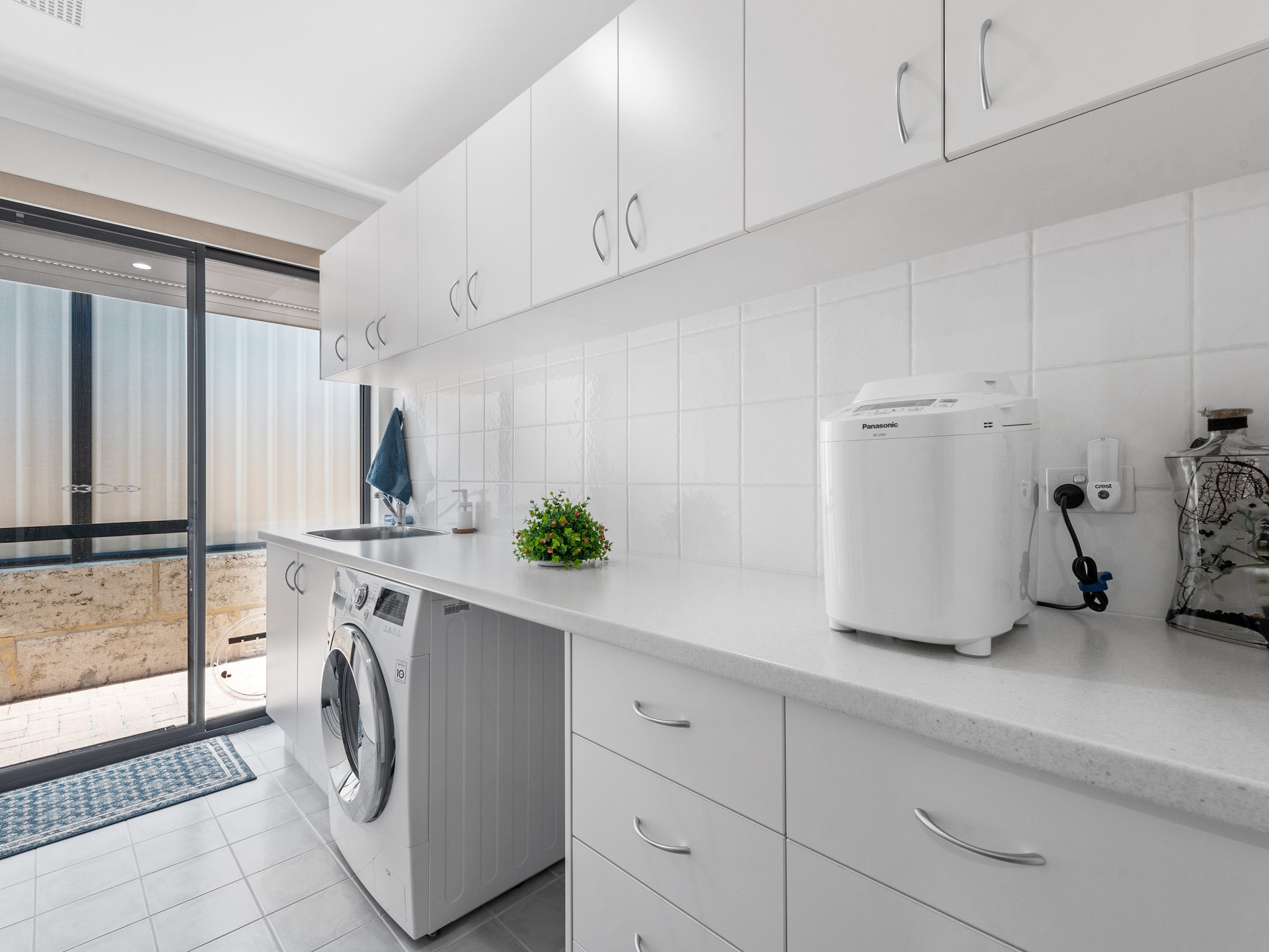 Available SIL for 2 participants — Home image 9