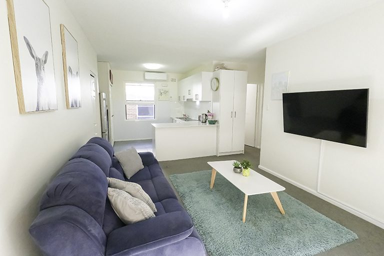 Two bedroom unit close to Miranda Westfield and train station. Single occupancy. — Home image 4