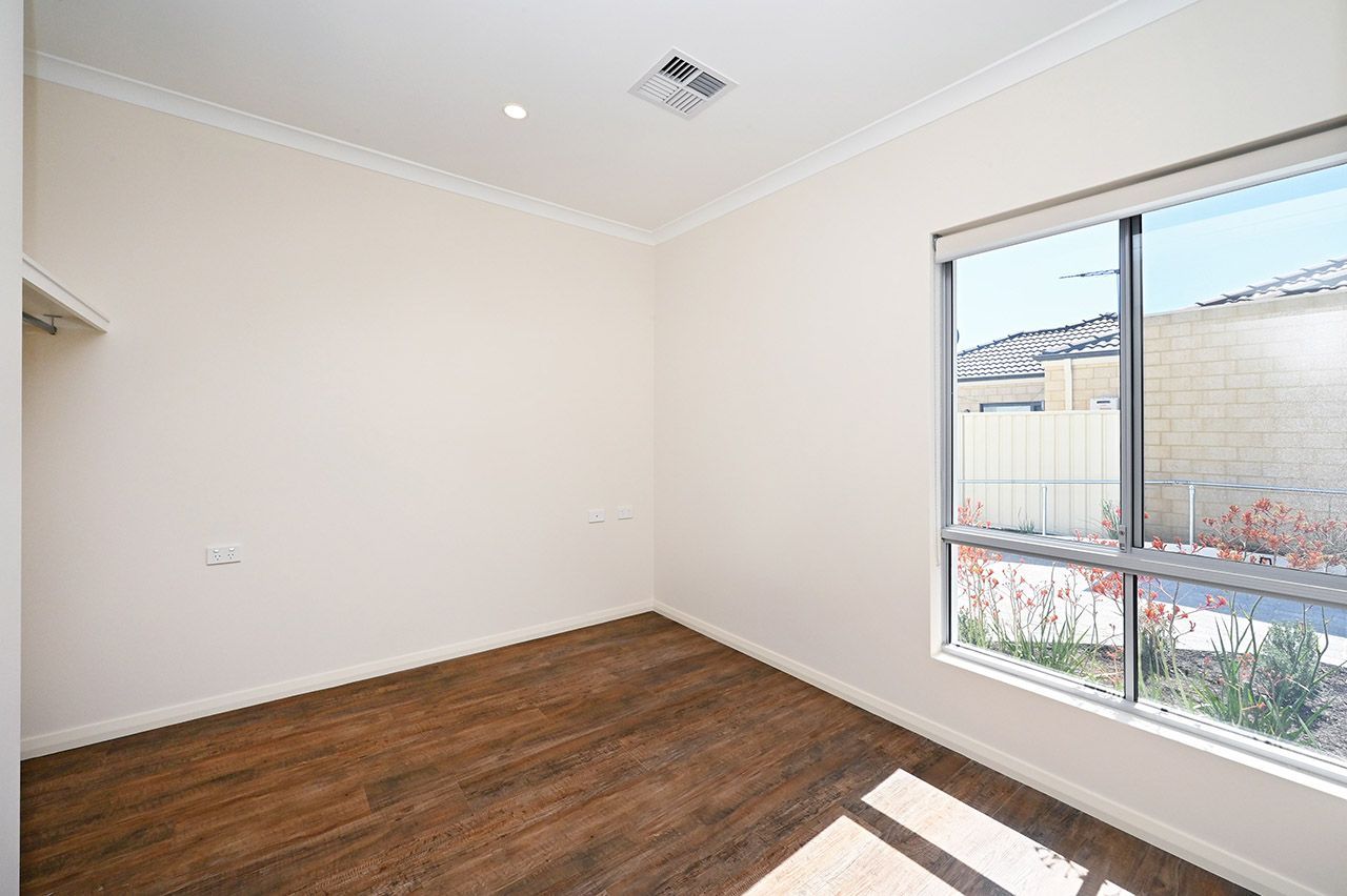 Solo Parkside Villa Living in Balga — Home image 6