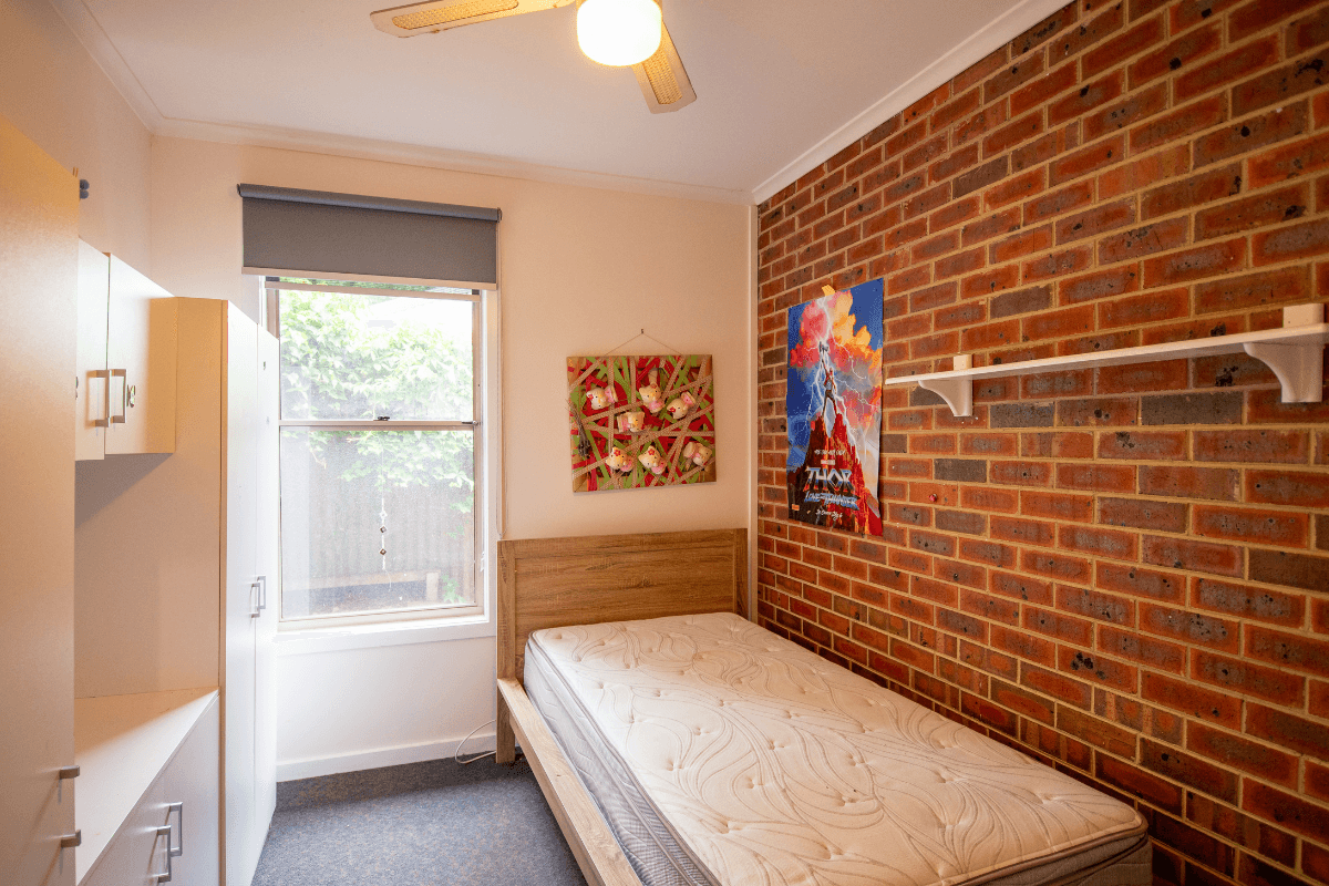 Create a lifestyle of convenience and tranquillity in this Maffra home — Home image 6