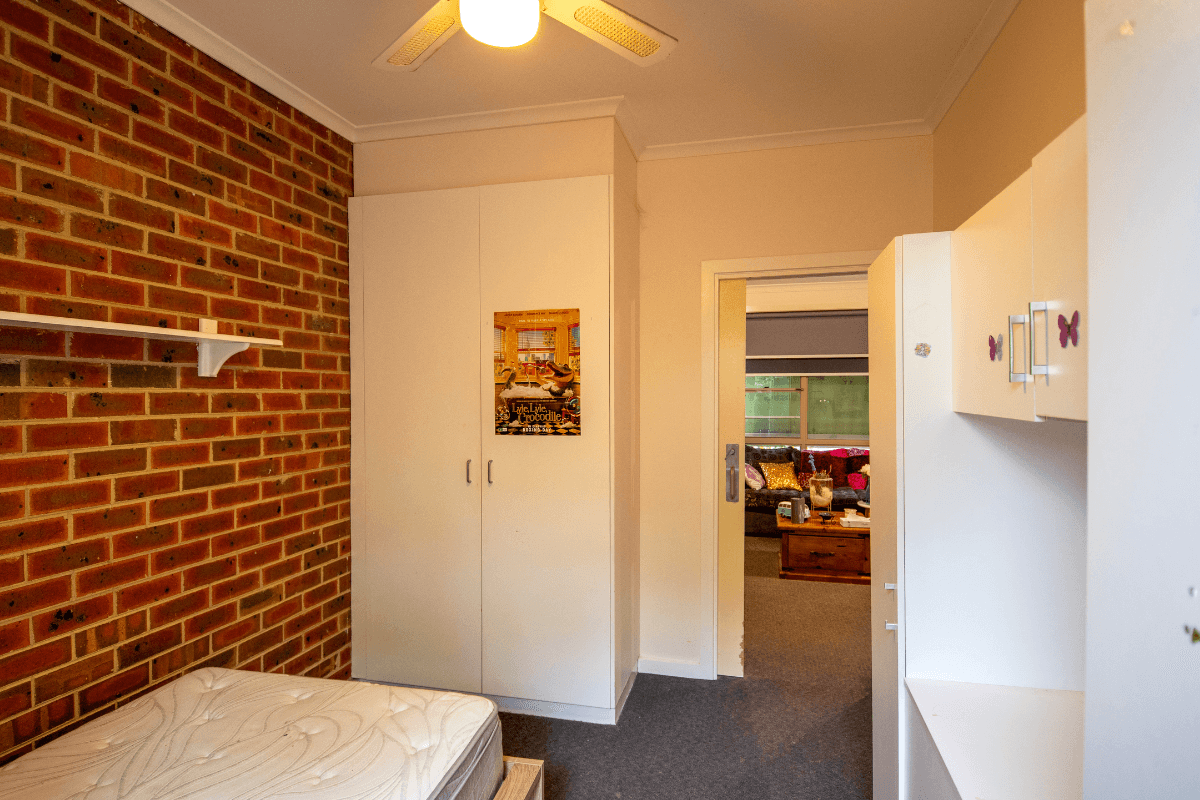 Create a lifestyle of convenience and tranquillity in this Maffra home — Home image 7