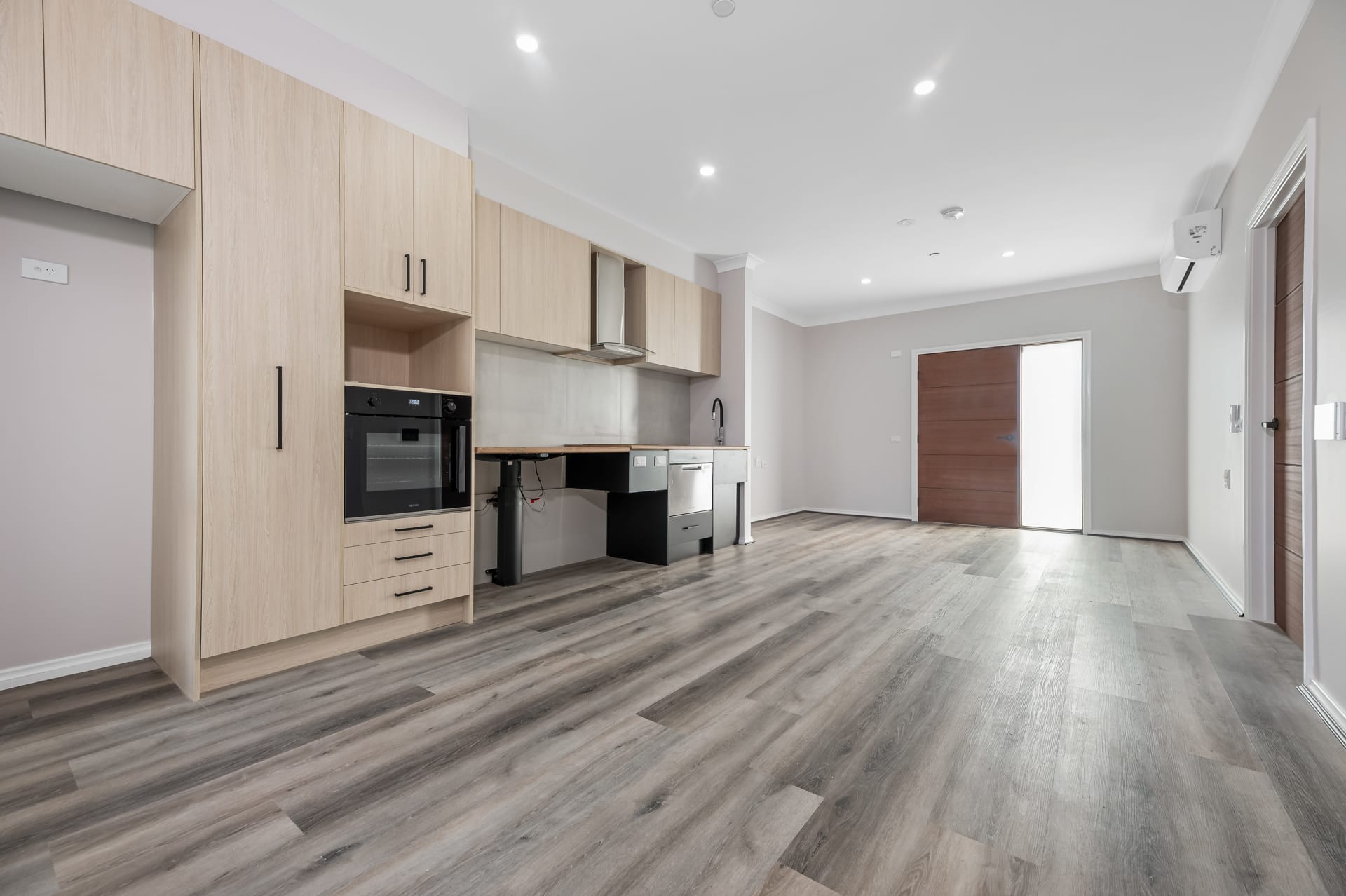 Shepparton (Gilchrist Street) — Home image 8