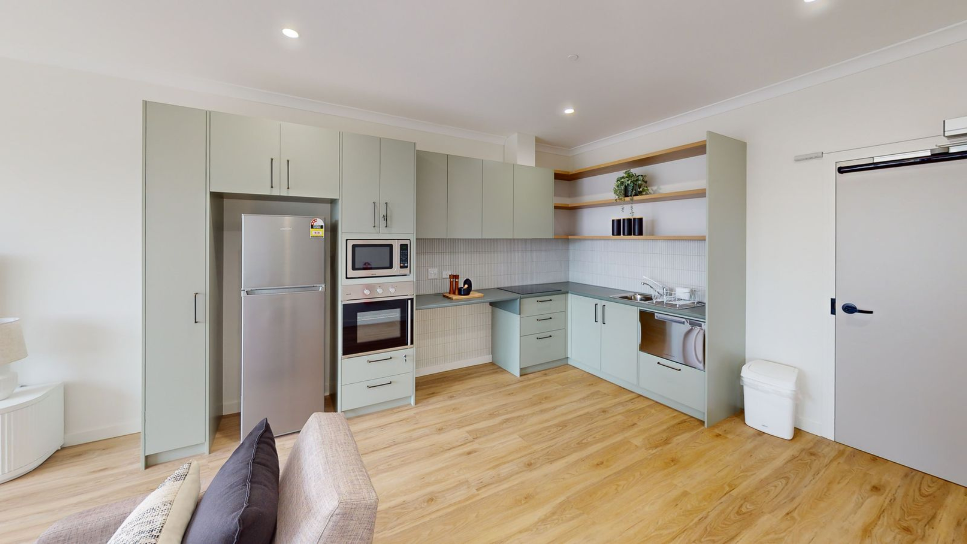 Modern, Functional Architecture, Bradbury NSW 2560 — Home image 3