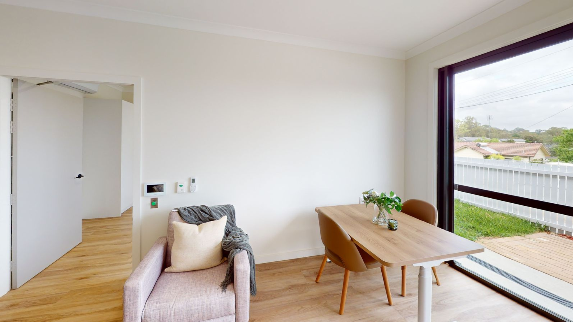 Modern, Functional Architecture, Bradbury NSW 2560 — Home image 7