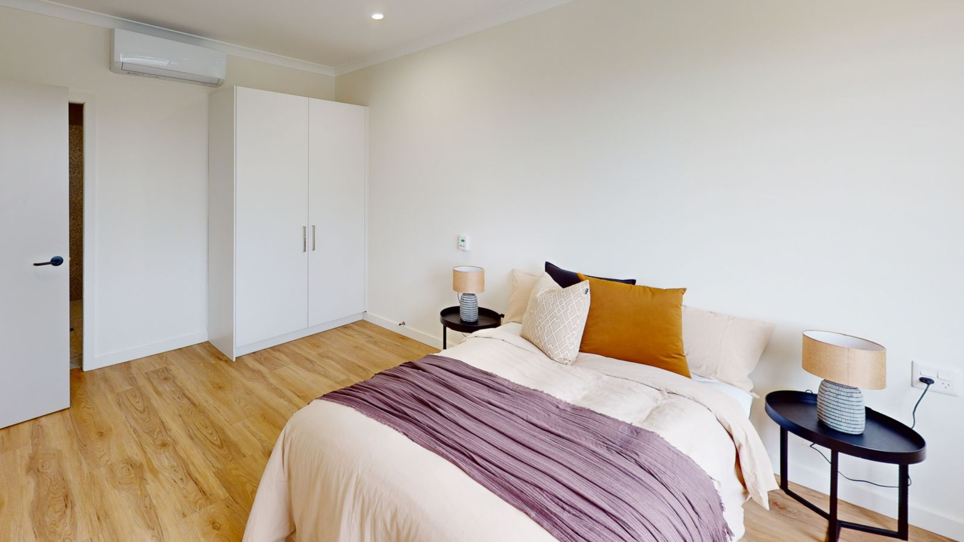 Modern, Functional Architecture, Bradbury NSW 2560 — Home image 8