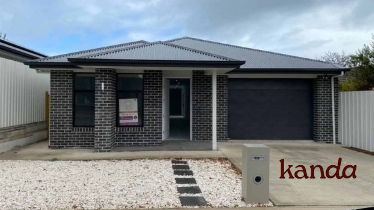 Christies Beach – 1 Vacancy — Home image 8