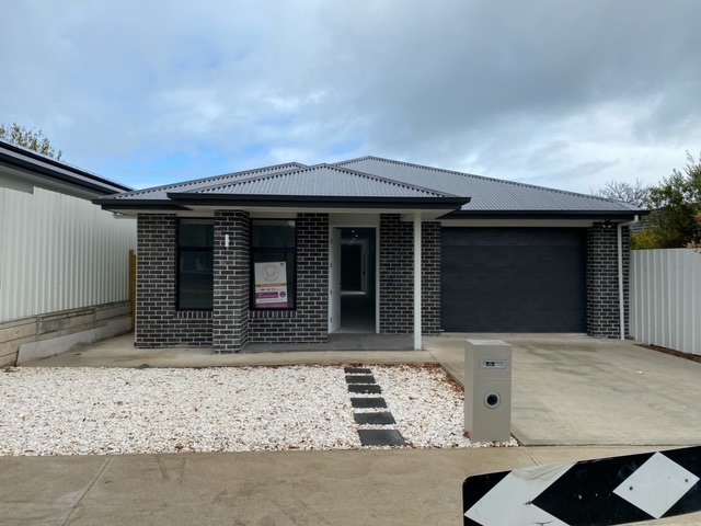 1 Vacancy in Christies Beach — Home image 4