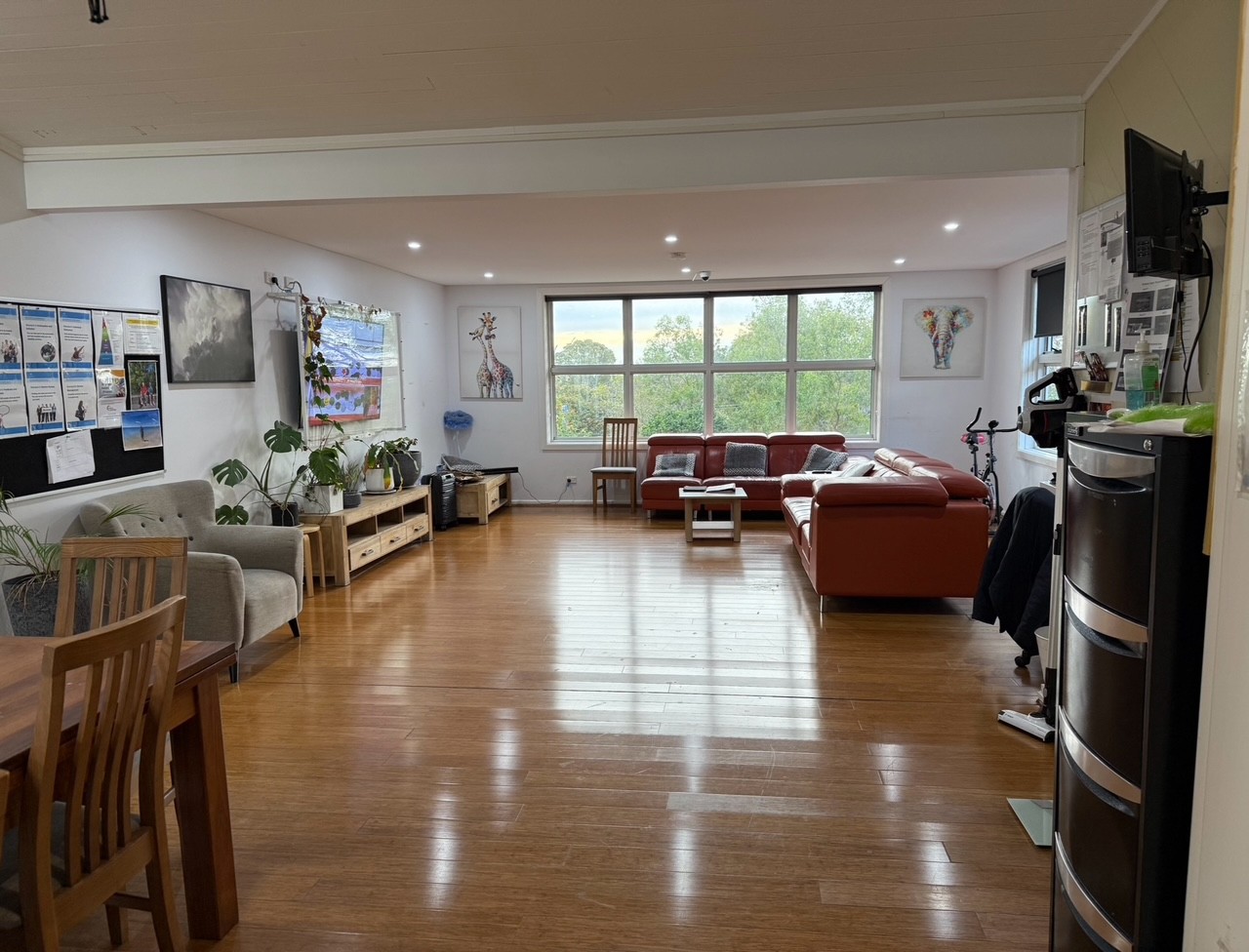 Leeder Avenue — Home image 2