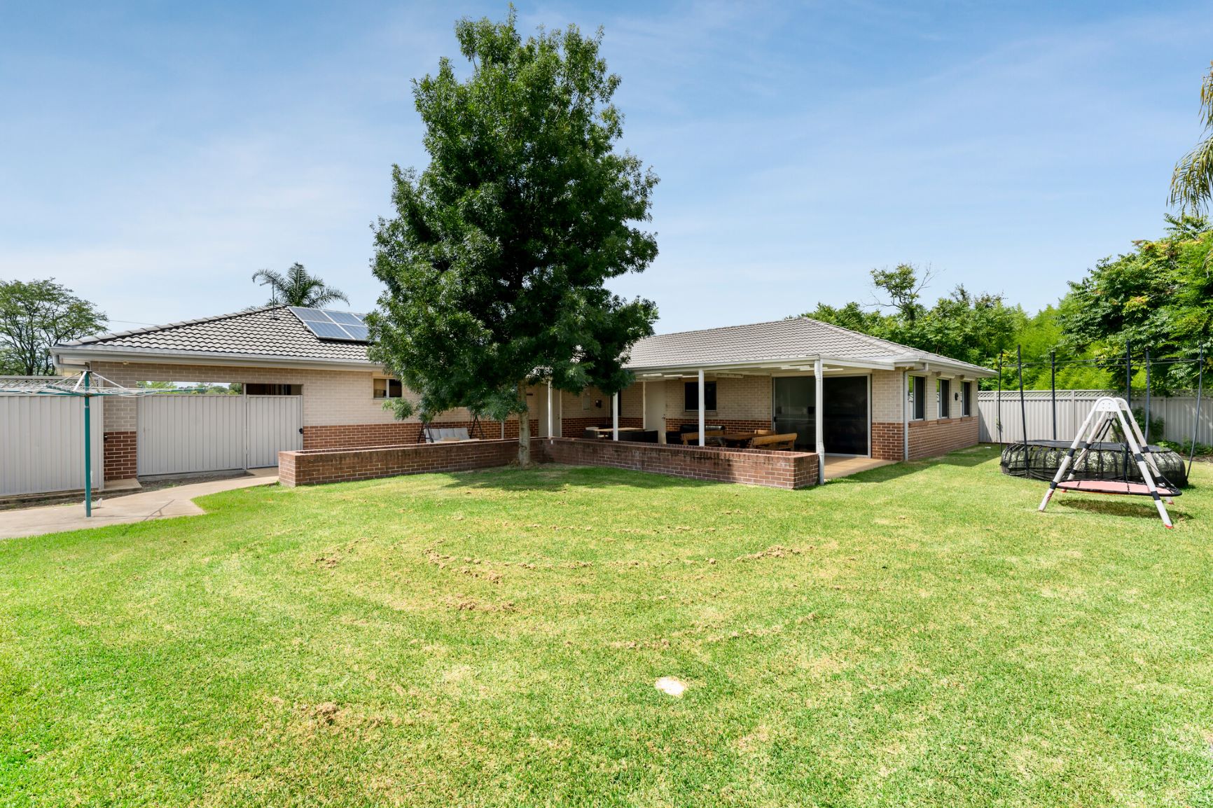 St Marys: Modern home located in quiet street — Home image 2