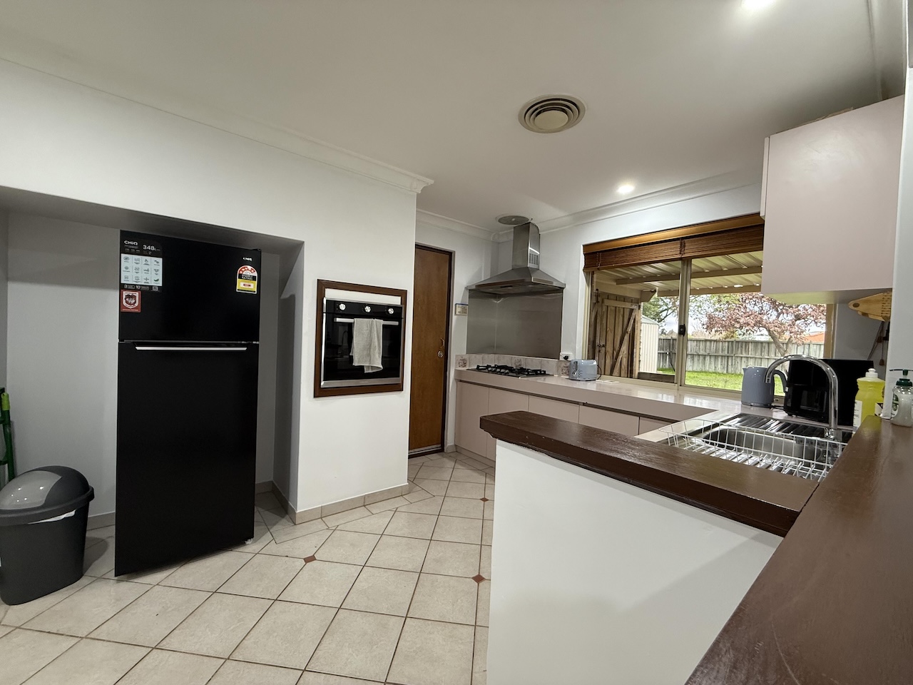 CONVENIENTLY LOCATED x4 BED x2 BATH ELLENBROOK HOME — Home image 12
