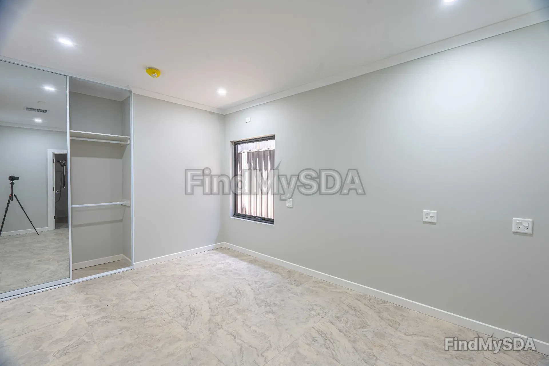 15 Emerald — Home image 4