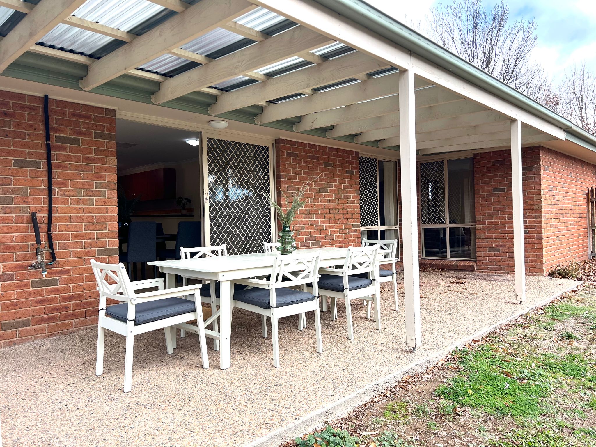 Warm, Modern and Cozy Danny Met Sally SIL Home Amaroo, ACT — Home image 10
