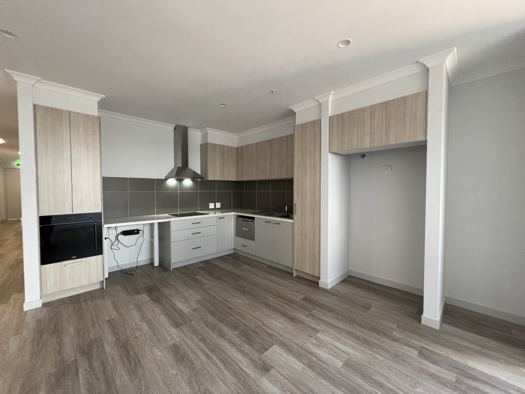 4 BR High Physical Support home with OOA room – Clyde North — Home image 3