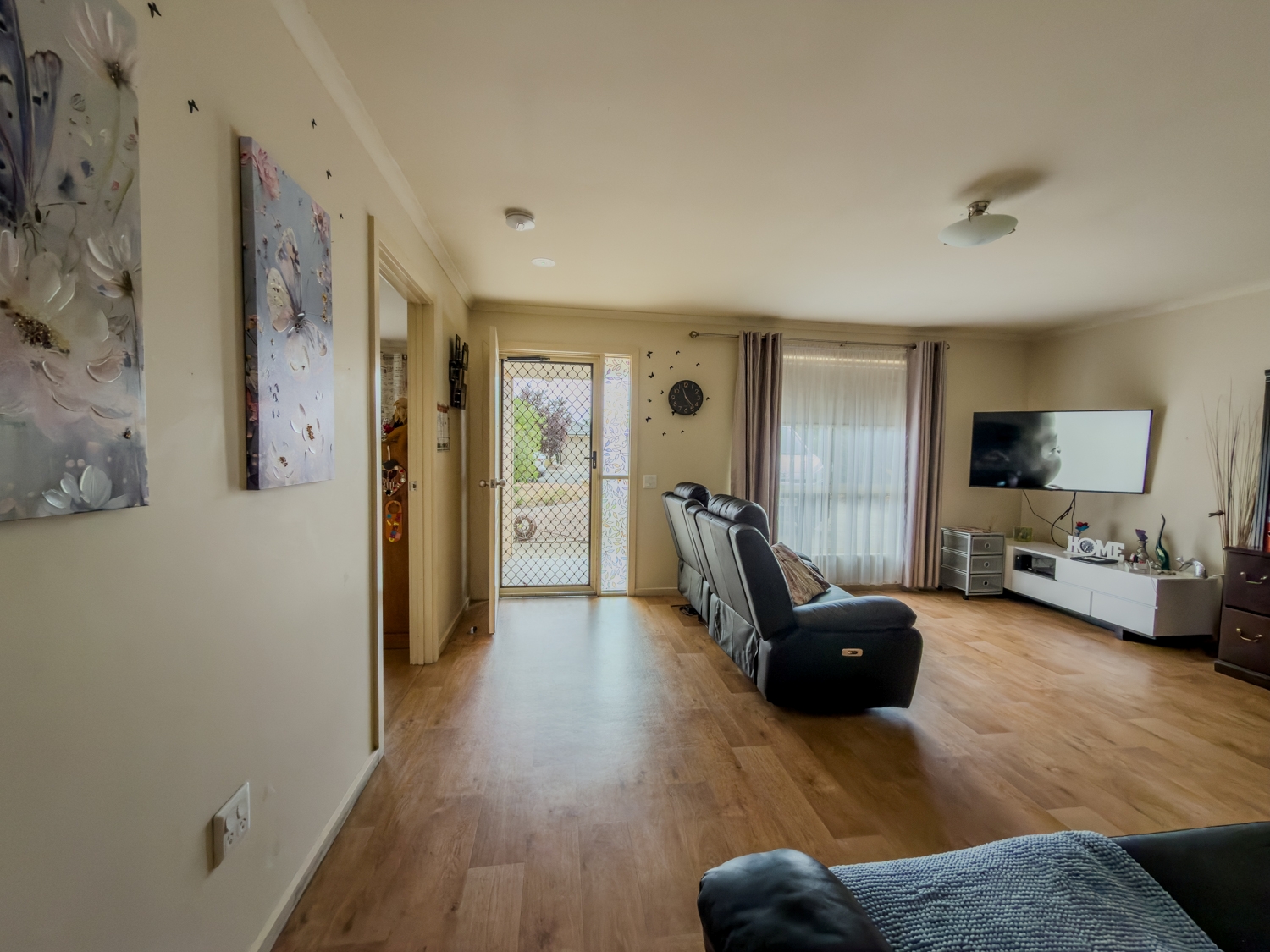 SDA Vacant Room at Holden Hill with Garden - Female Only — Home image 8