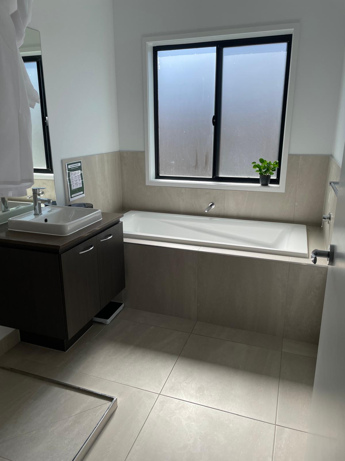 New, Modern, and Spacious SIL/Respite/MTA Home in Canopy Estate – CRANBOURNE — Home image 9