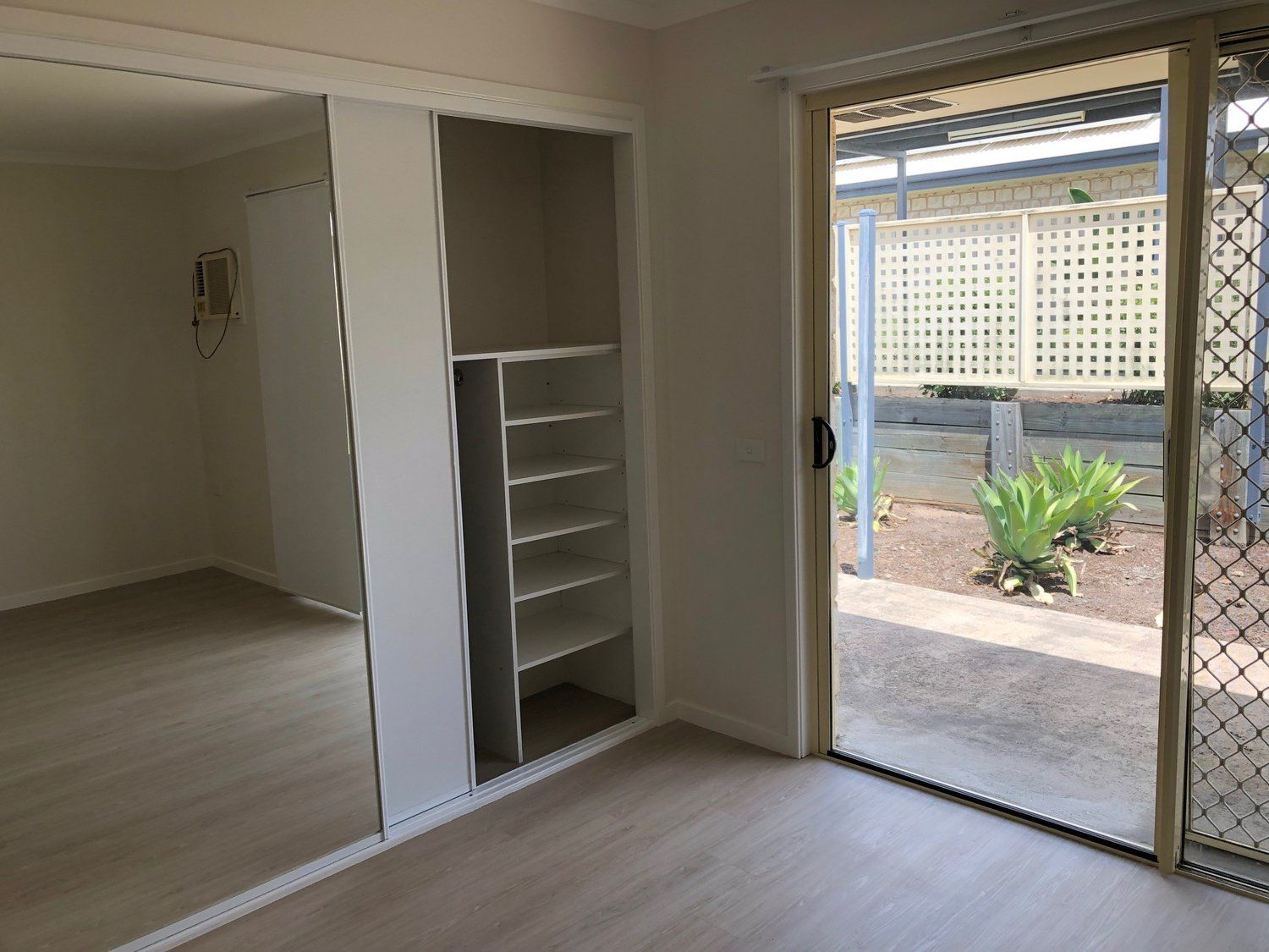 Cessnock Units — Home image 3
