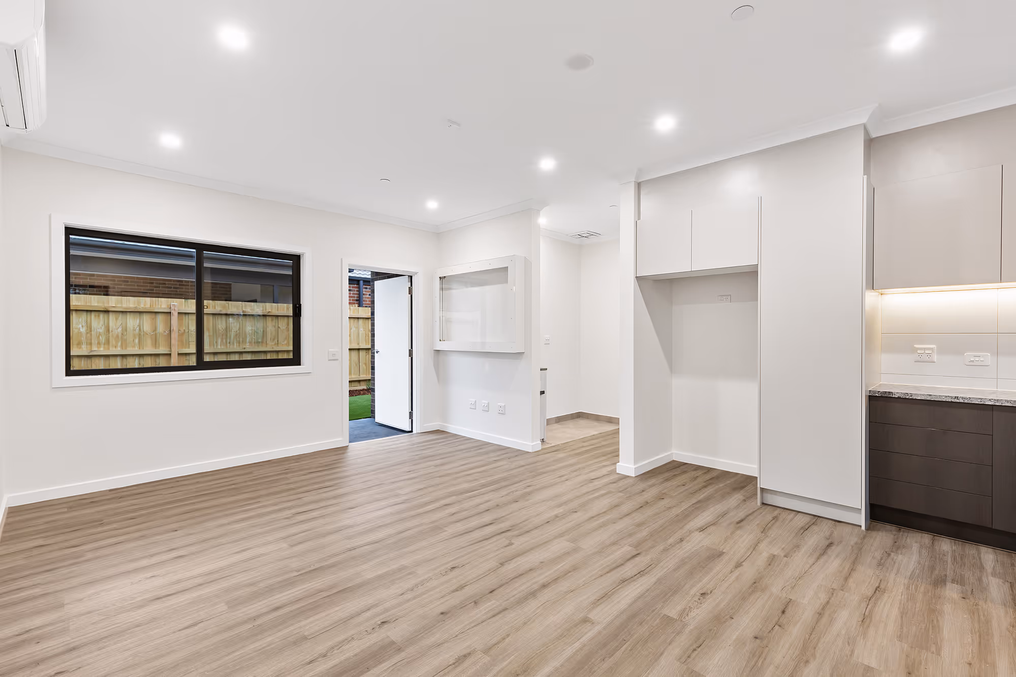 1 Bedroom Robust Unit (+OOA) in Pakenham - Last One Remaining! — Home image 3