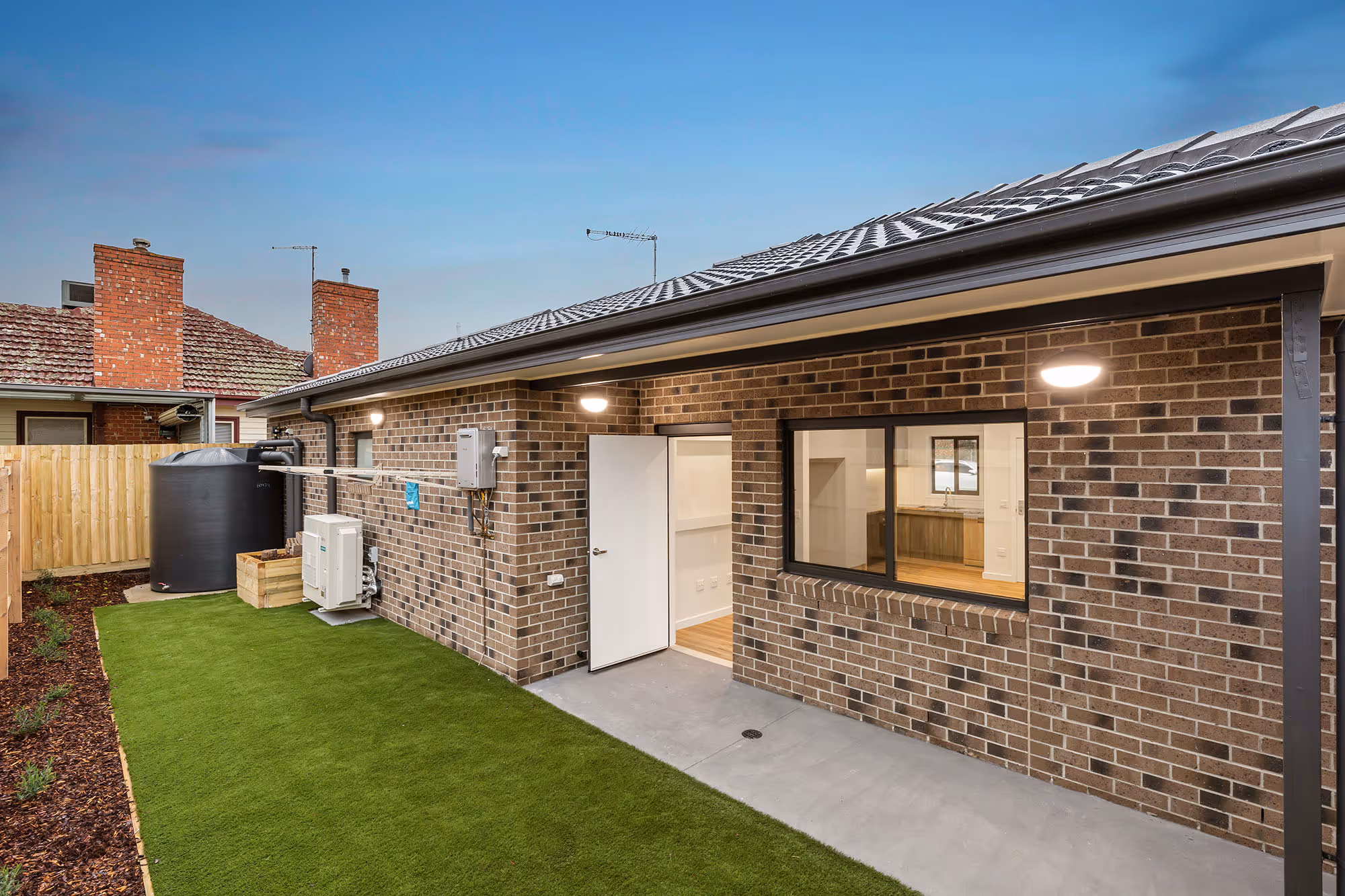 1 Bedroom Robust Unit (+OOA) in Pakenham - Last One Remaining! — Home image 10