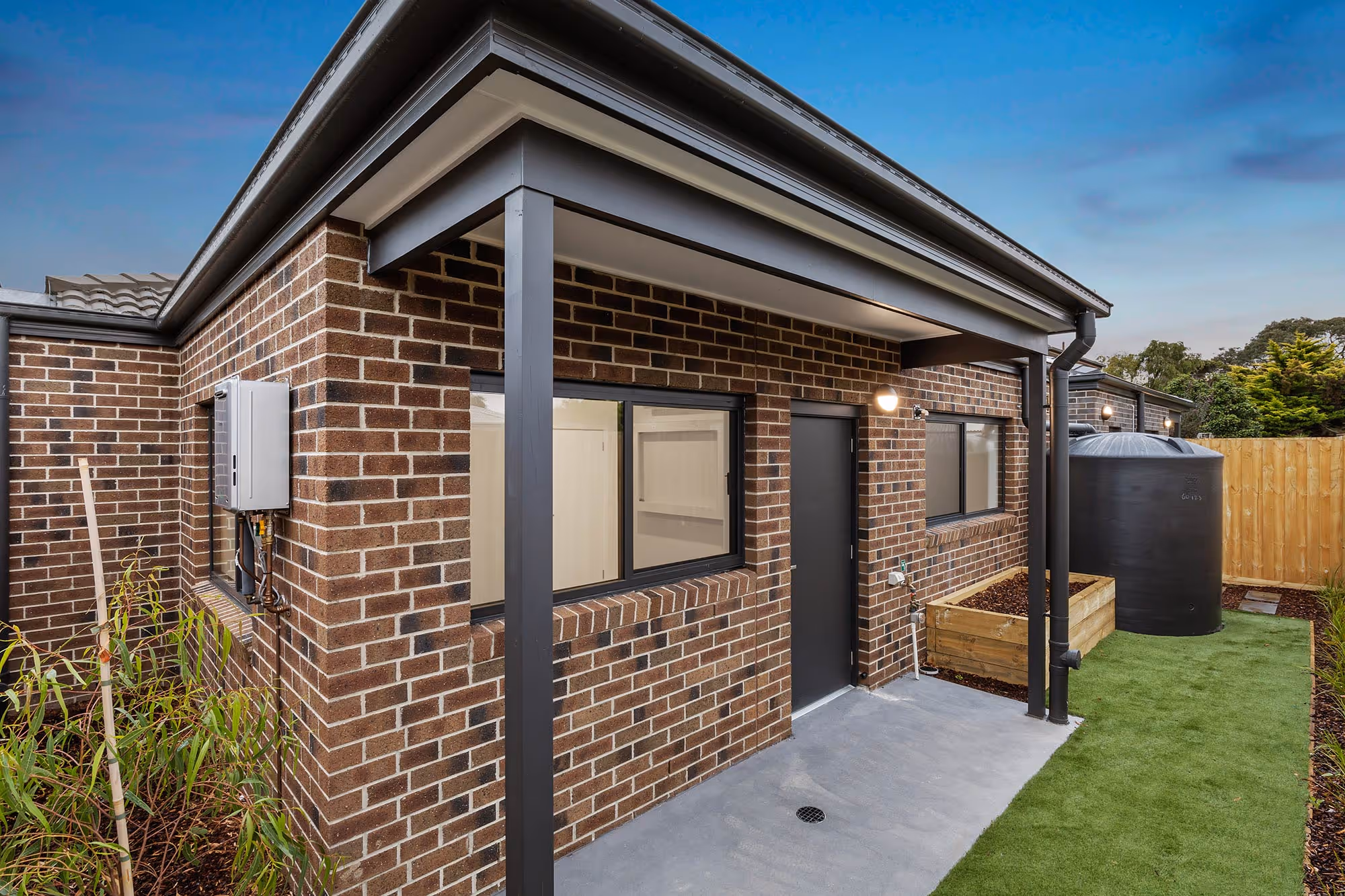 1 Bedroom Robust Unit (+OOA) in Pakenham - Last One Remaining! — Home image 12