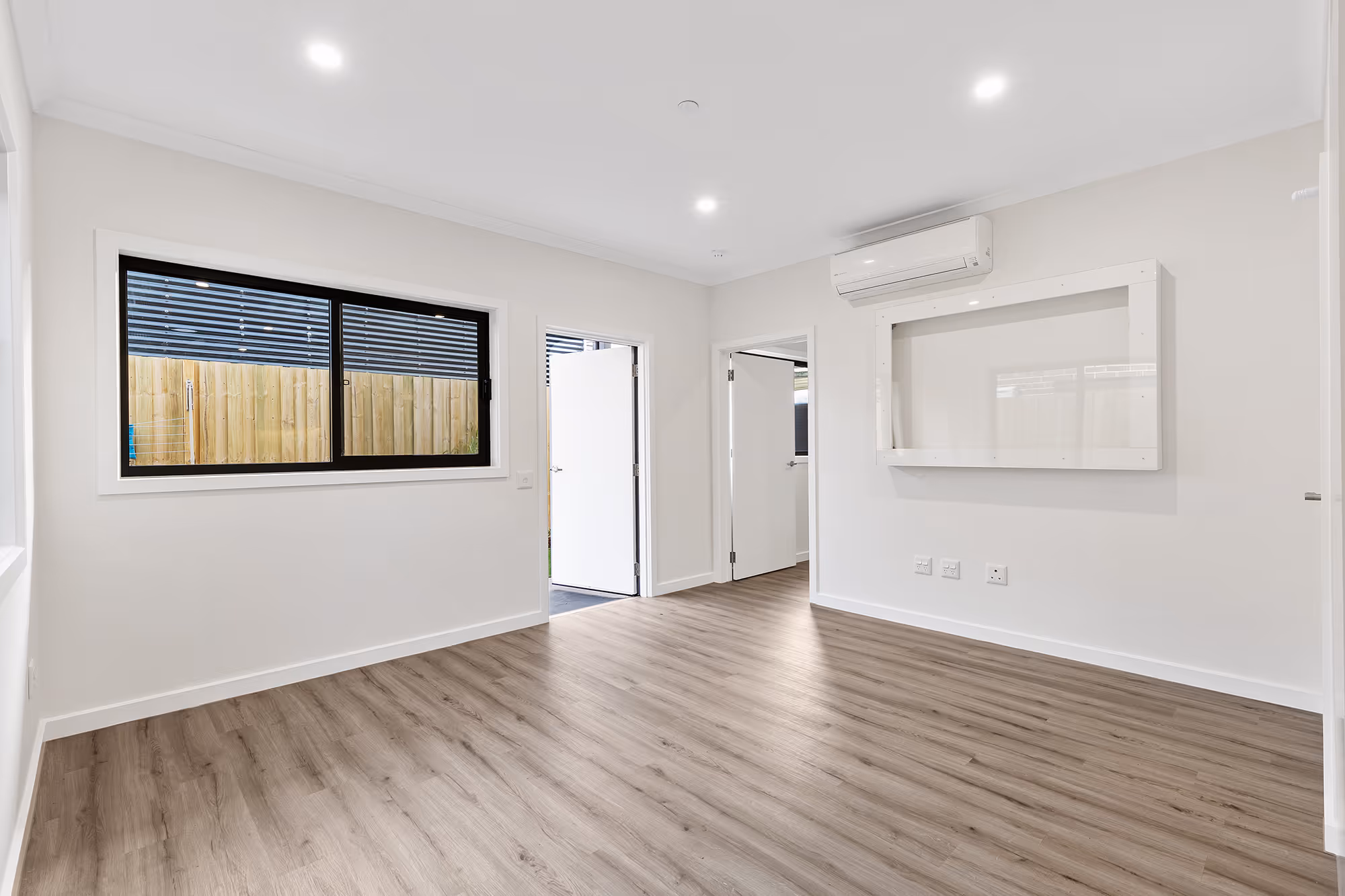 1 Bedroom Robust Unit (+OOA) in Pakenham - Last One Remaining! — Home image 19