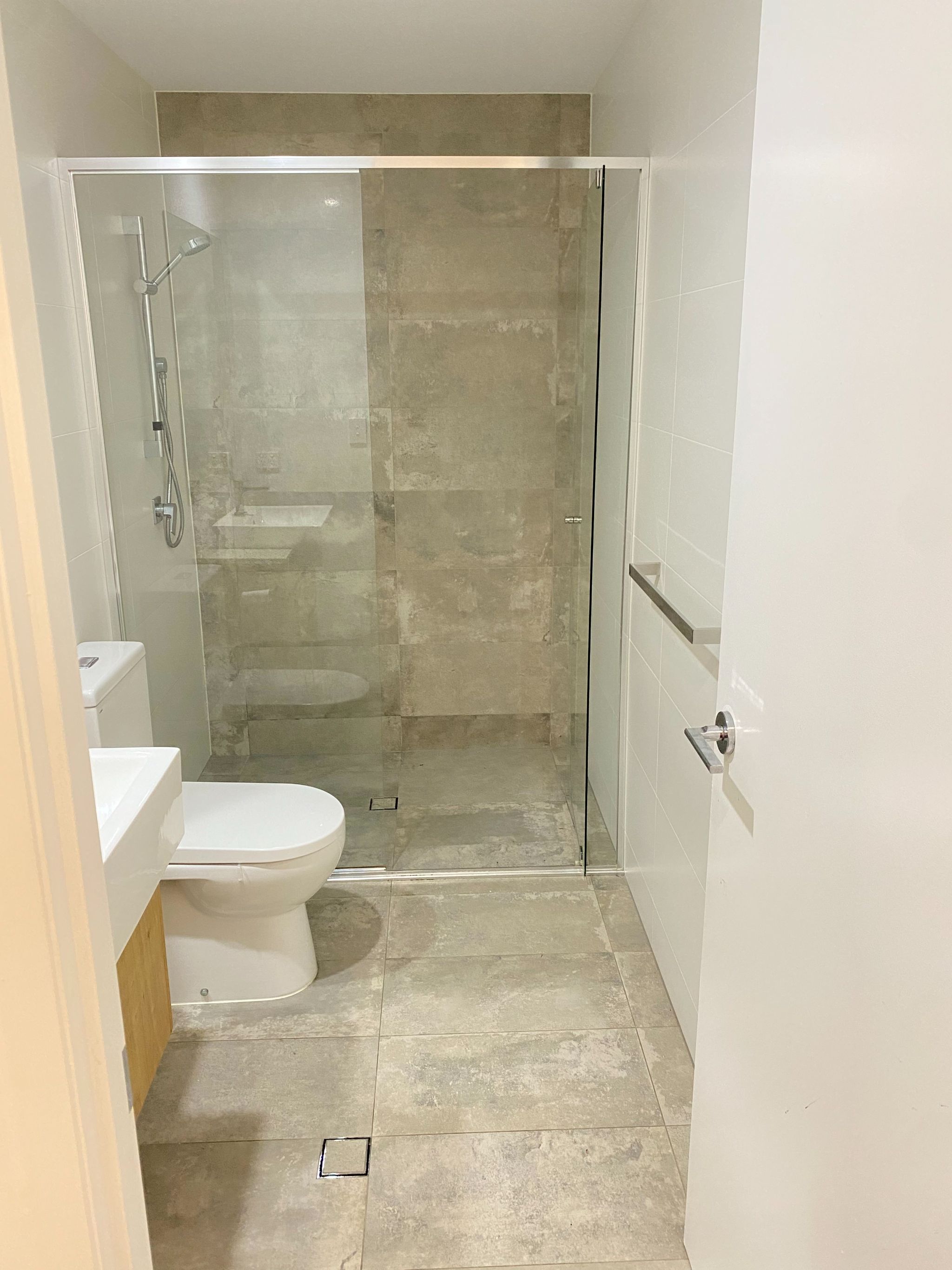 SIL Vacancy – Bright & Modern - 2 Bedroom Residence — Home image 2