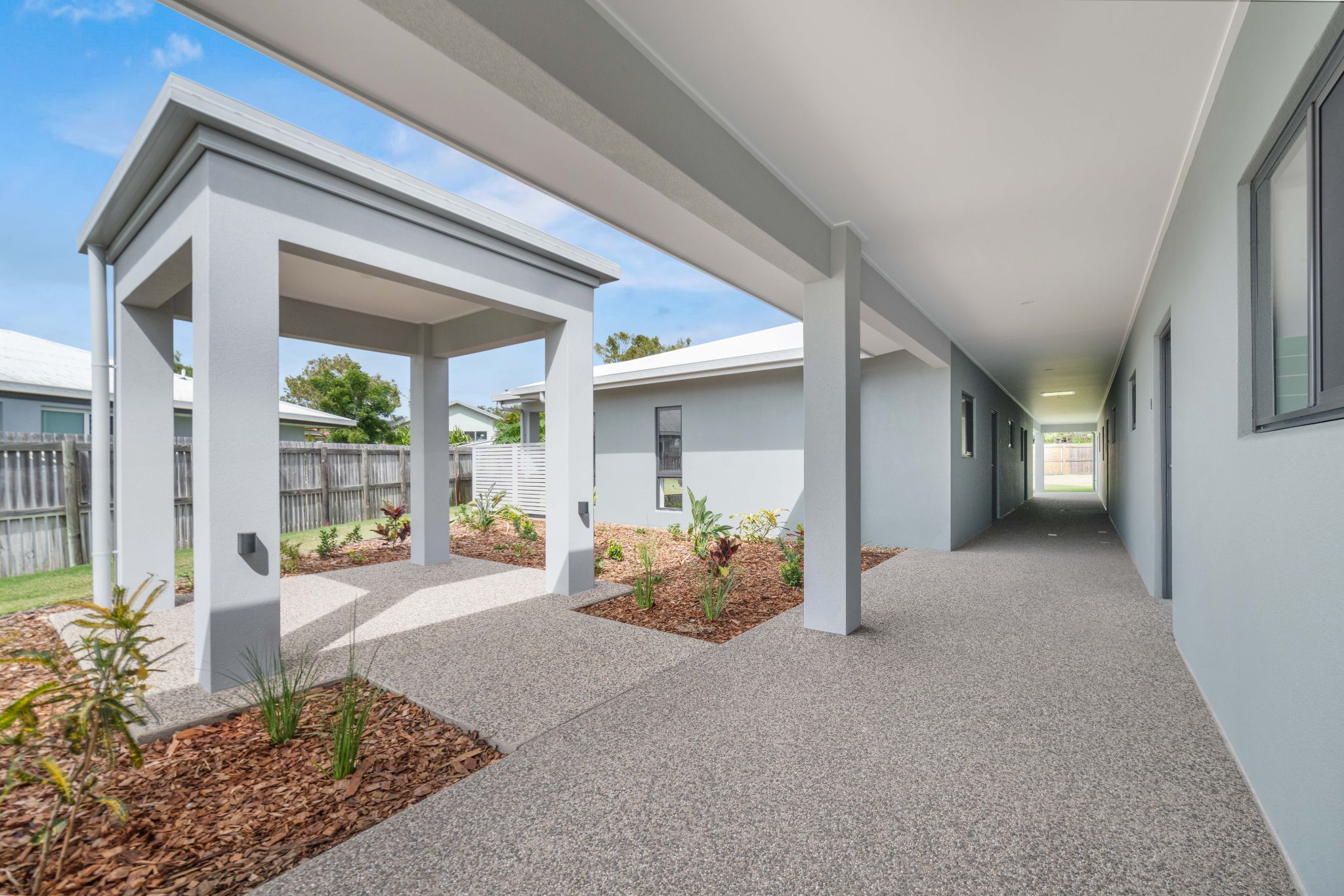 High Physical Support Villa's - Hill view Place, Bowen — Home image 3