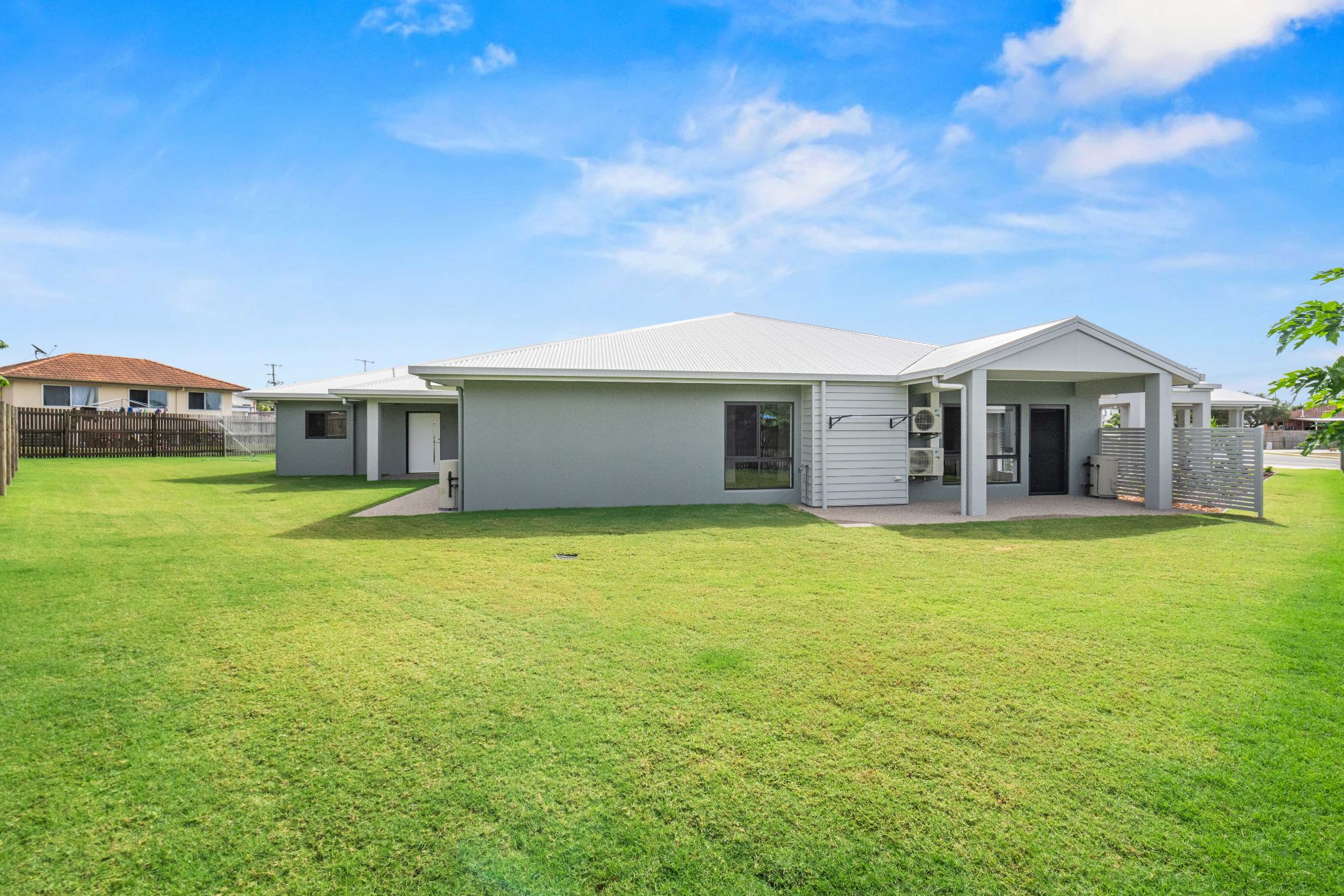 High Physical Support Villa's - Hill view Place, Bowen — Home image 8