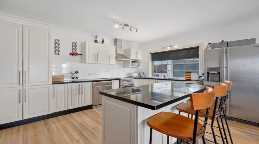 Box Hill — Home image 3