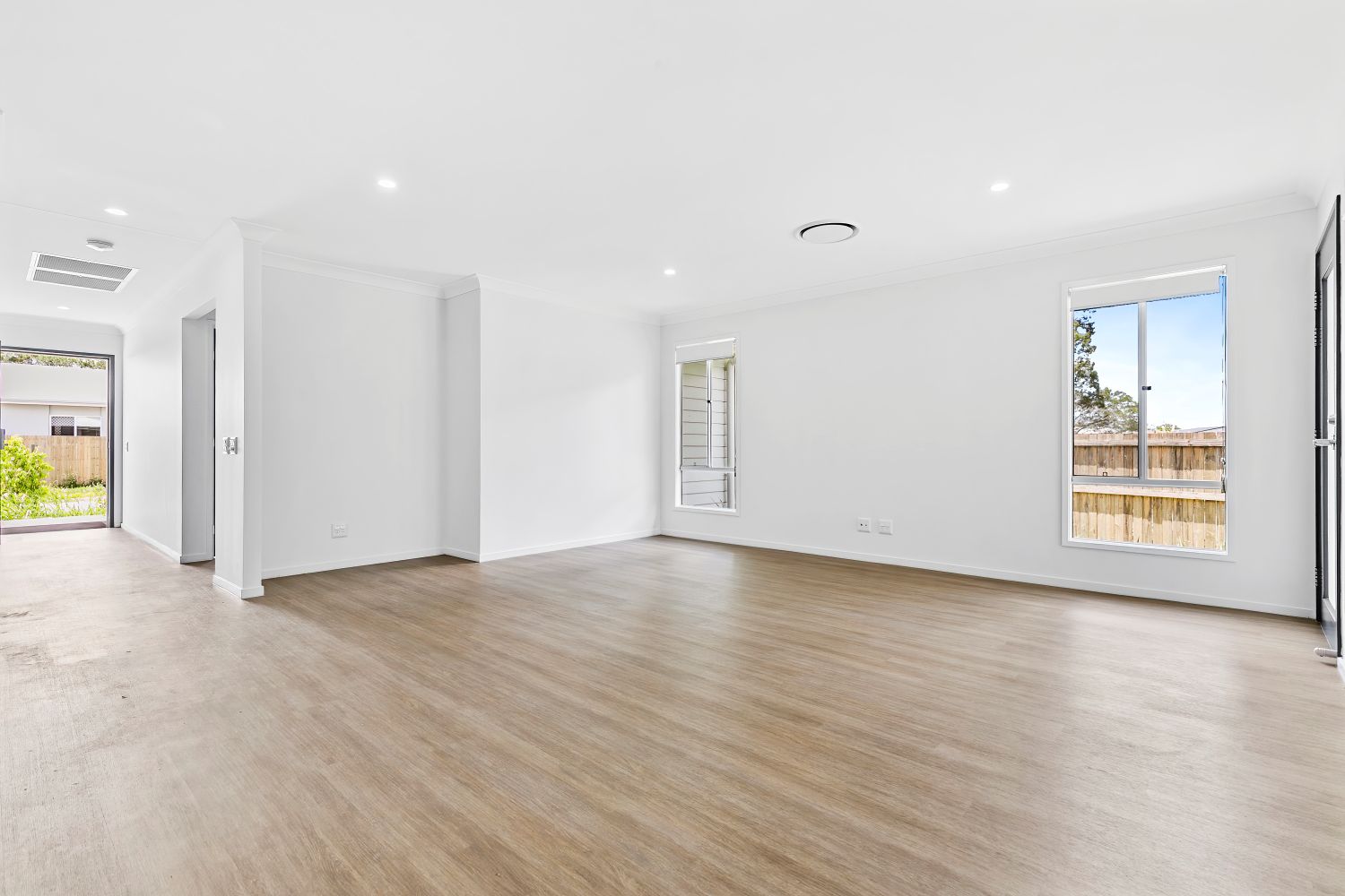 CABOOLTURE QLD – IMPROVED LIVEABILITY HOUSE — Home image 6