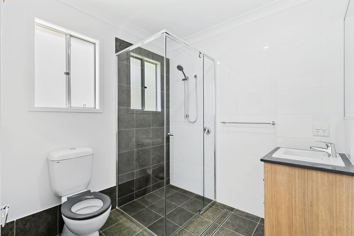 CABOOLTURE QLD – IMPROVED LIVEABILITY HOUSE — Home image 9