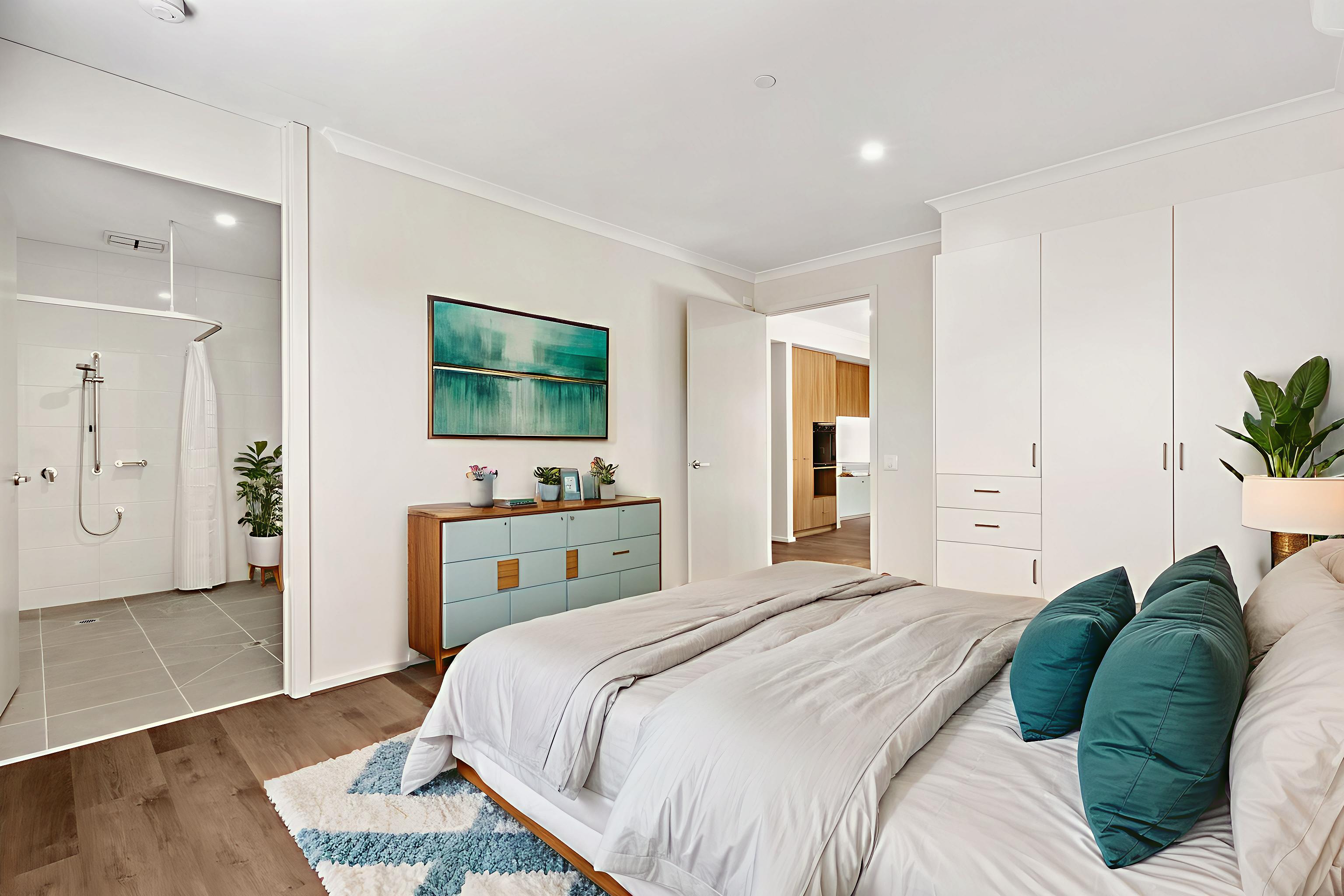 Accessible living in bustling suburb — Home image 3